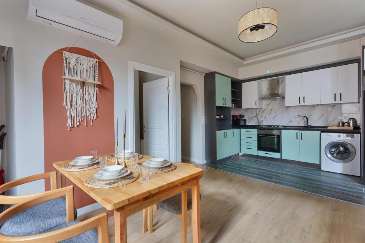 Apartment By Abraham Galata Istanbul