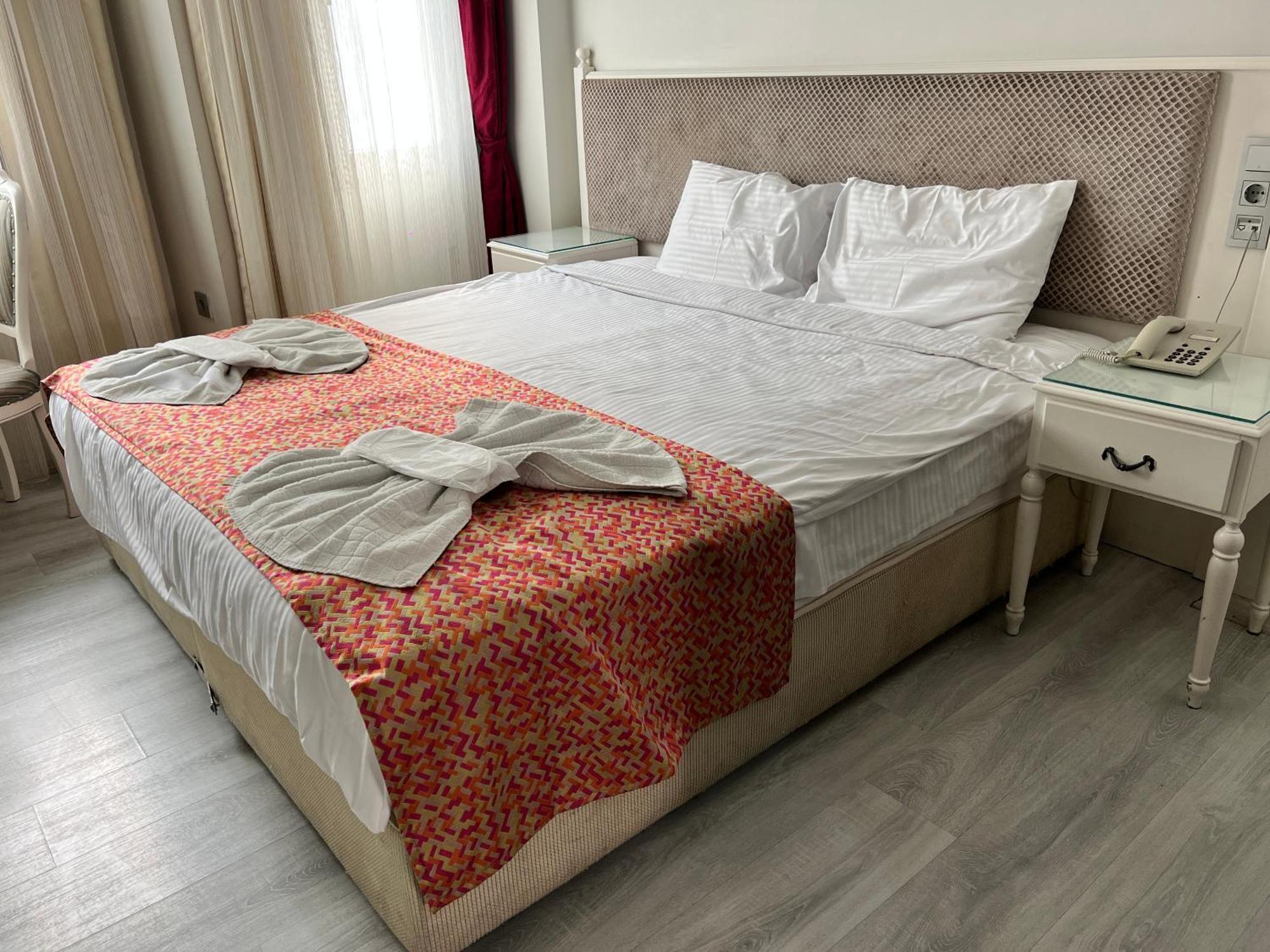 Nacre Boutique 3*