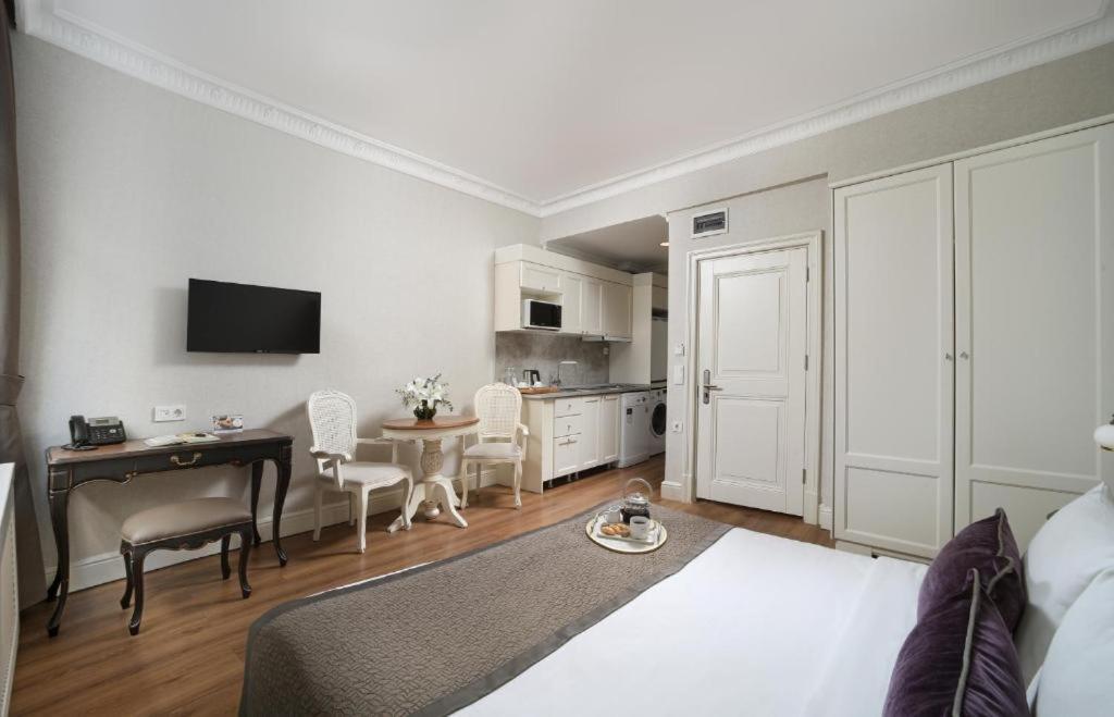 Hotel Meroddi La Porta 2*