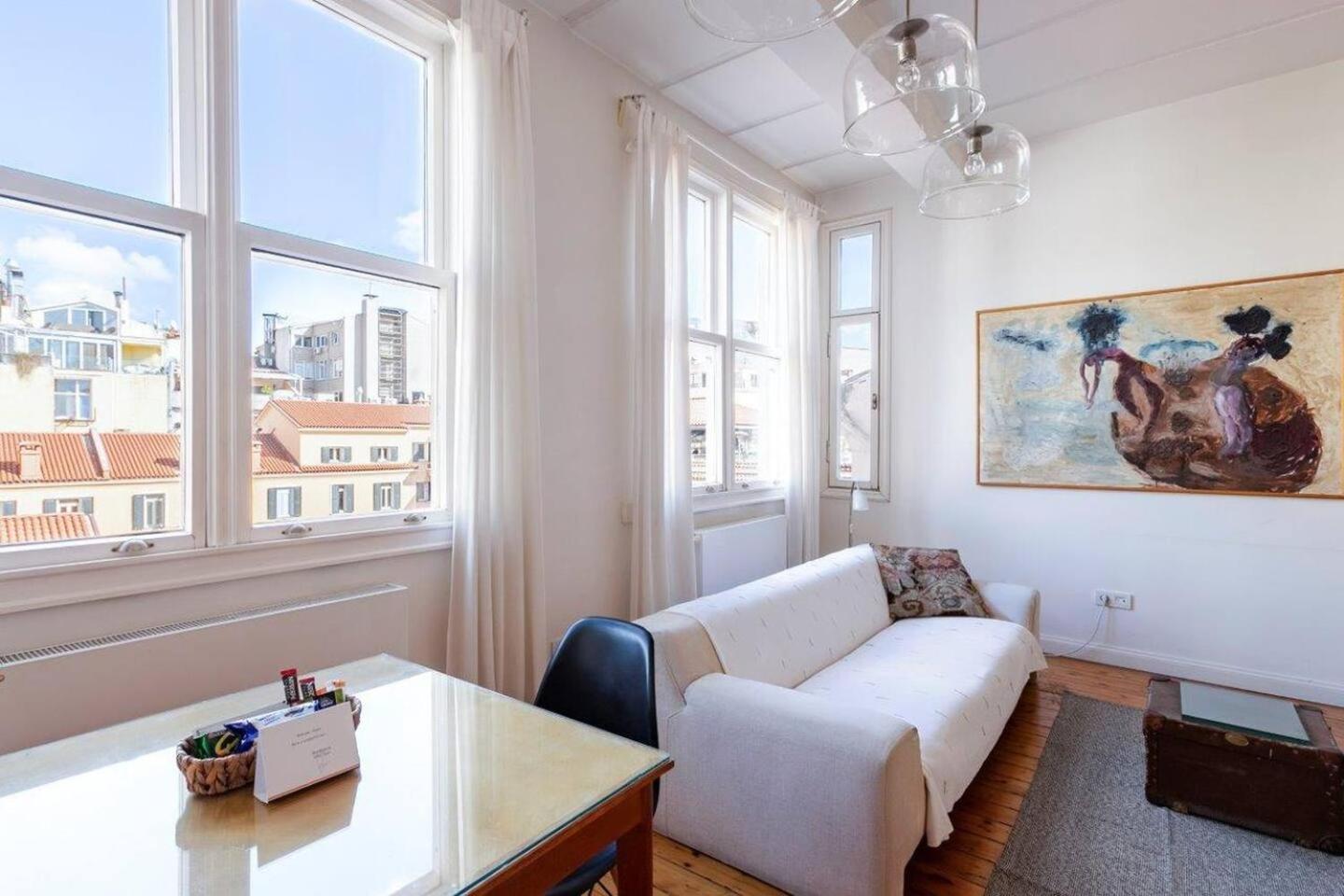 Apartment Bright Charming 1-bed Home-heart Of Taksim! #365
