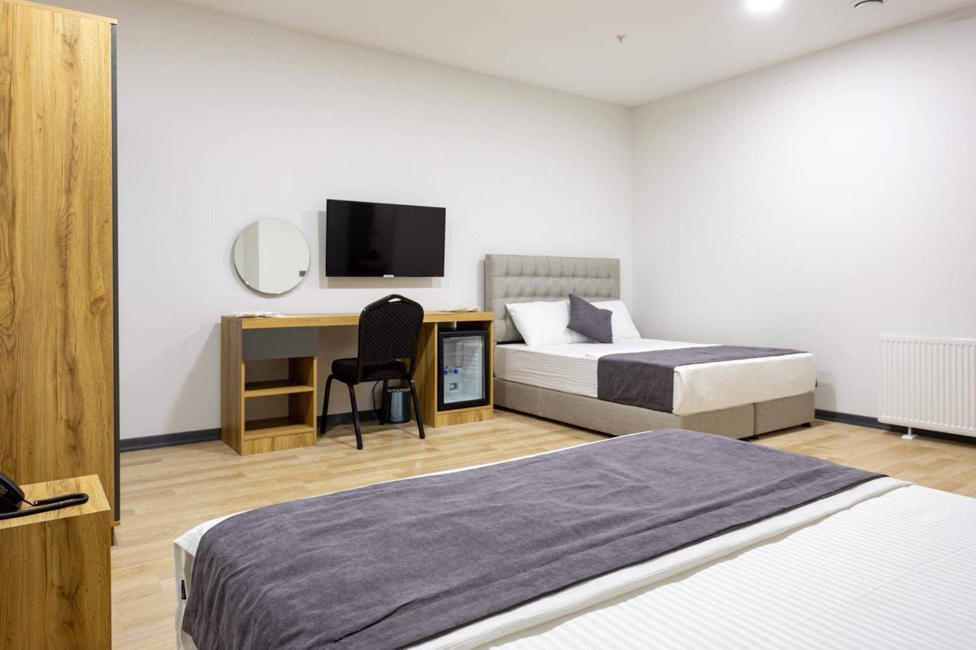 Atm Hotel 3*