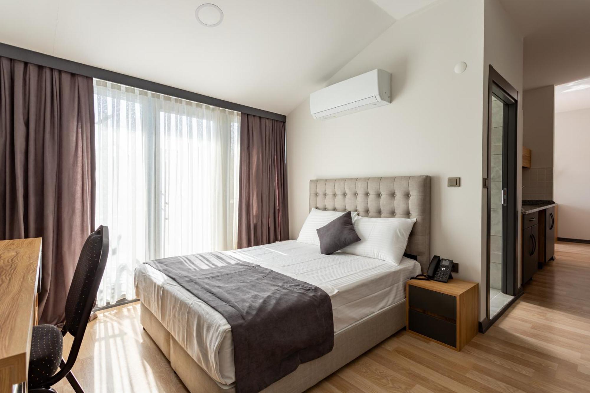 Atm Hotel 3*
