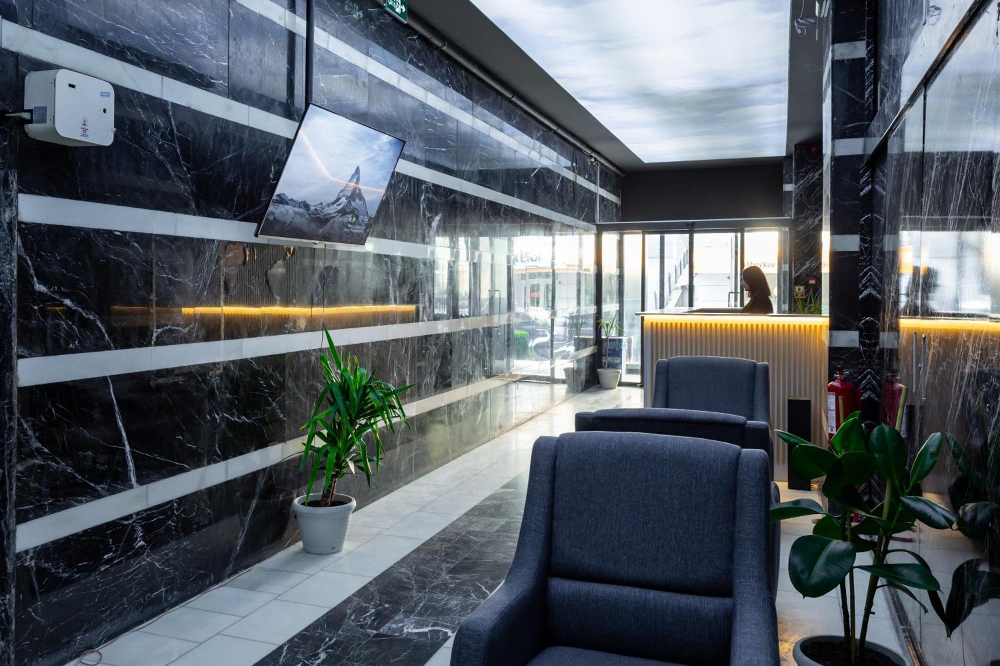 Atm Hotel