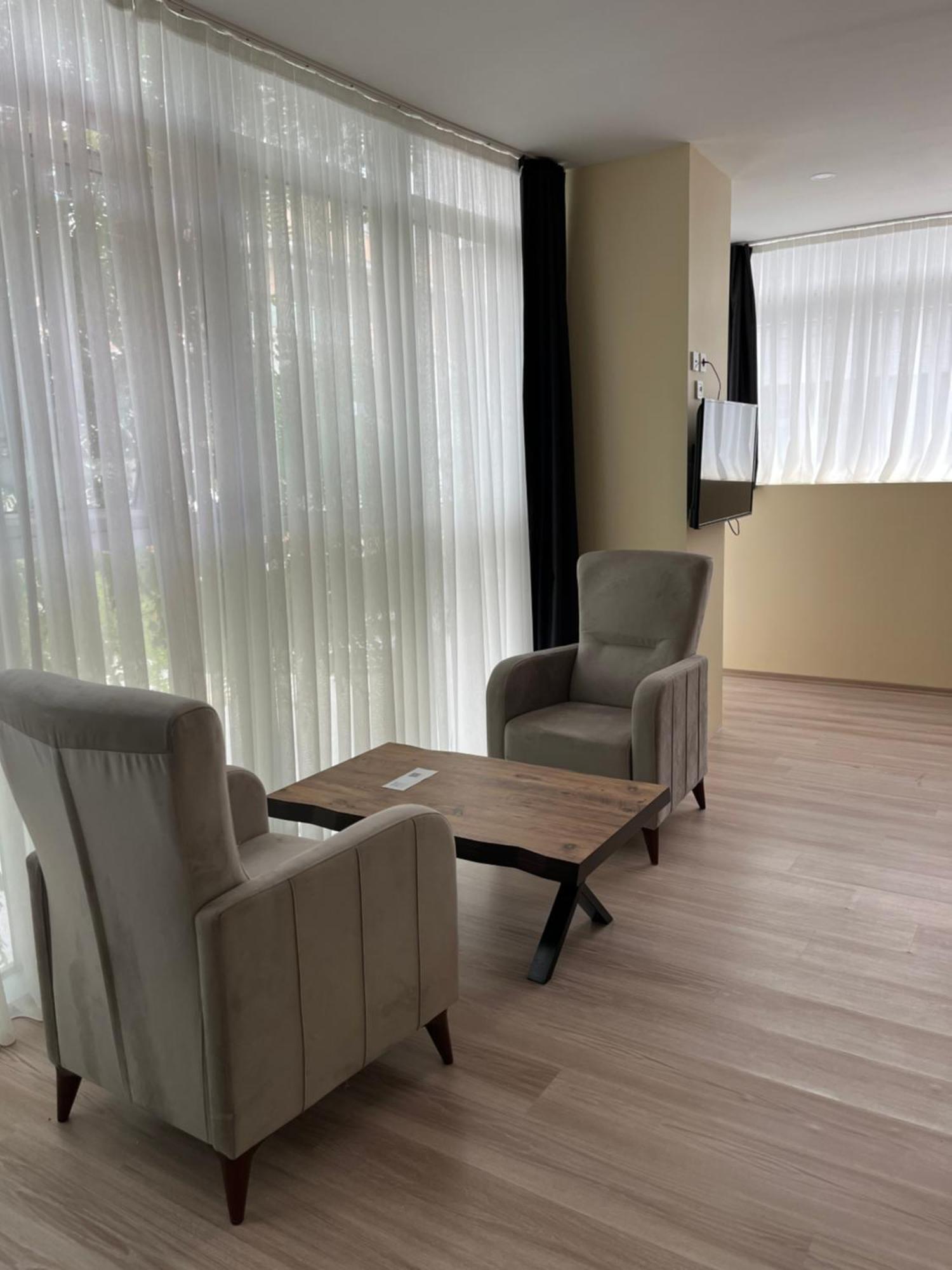 Libra Hotel