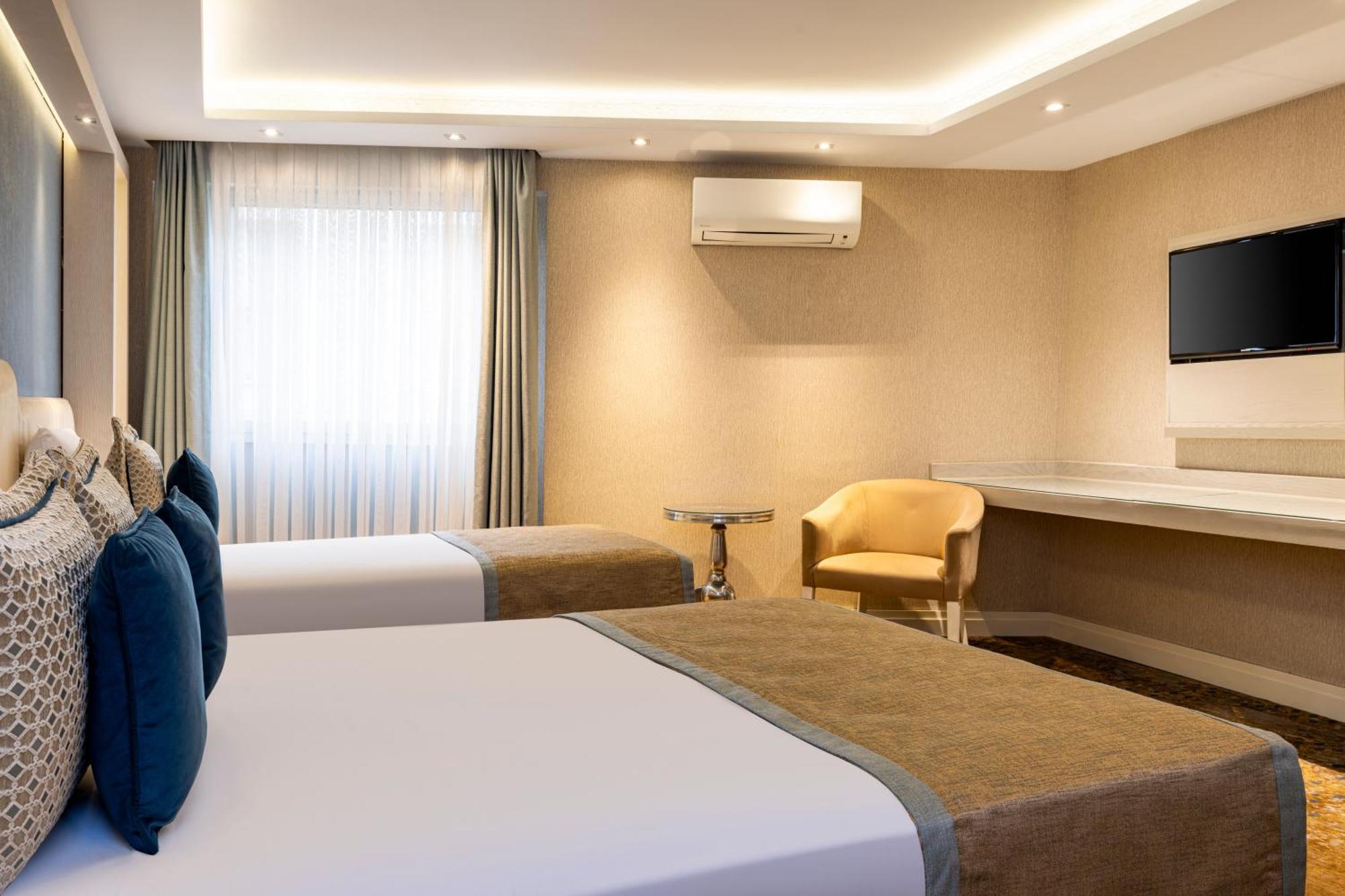 Hotel Zurich Old 4*