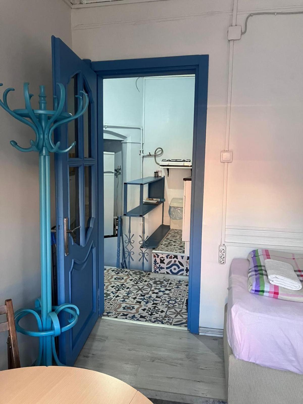 Yellow House Apartment Istanbul