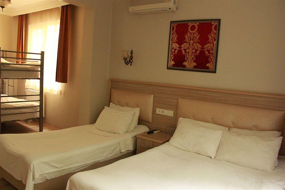 Bonjour Hotel Hotel