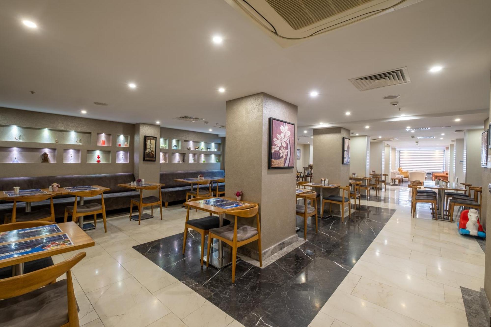 Clover Sisli Hotel