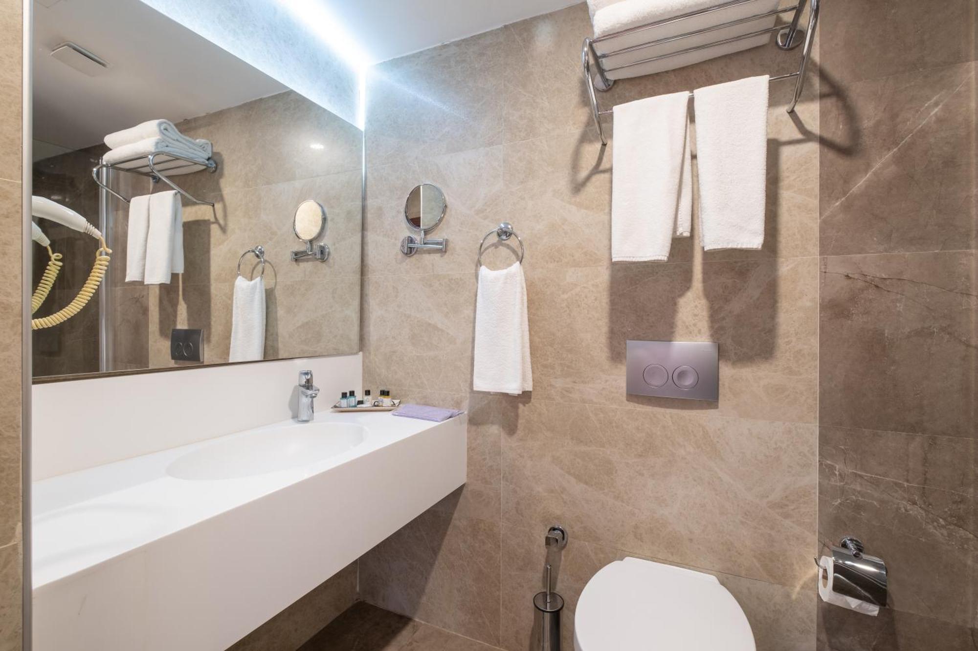 Clover Sisli