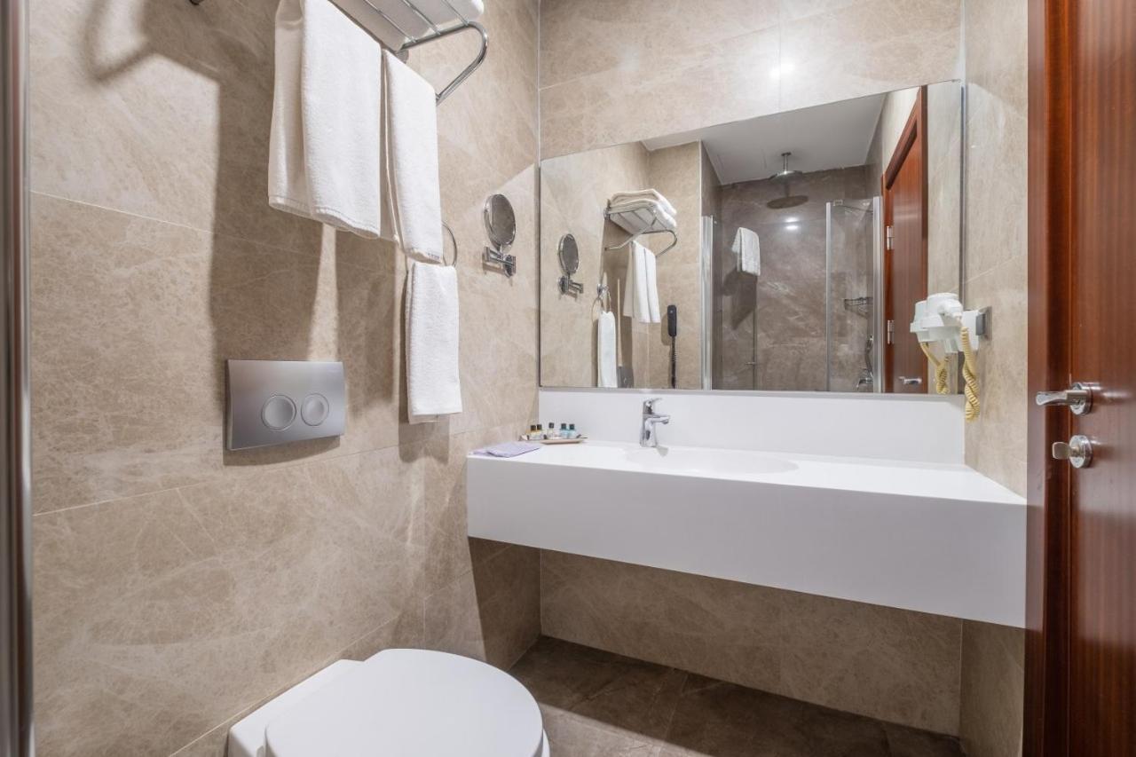 Clover Sisli 4*
