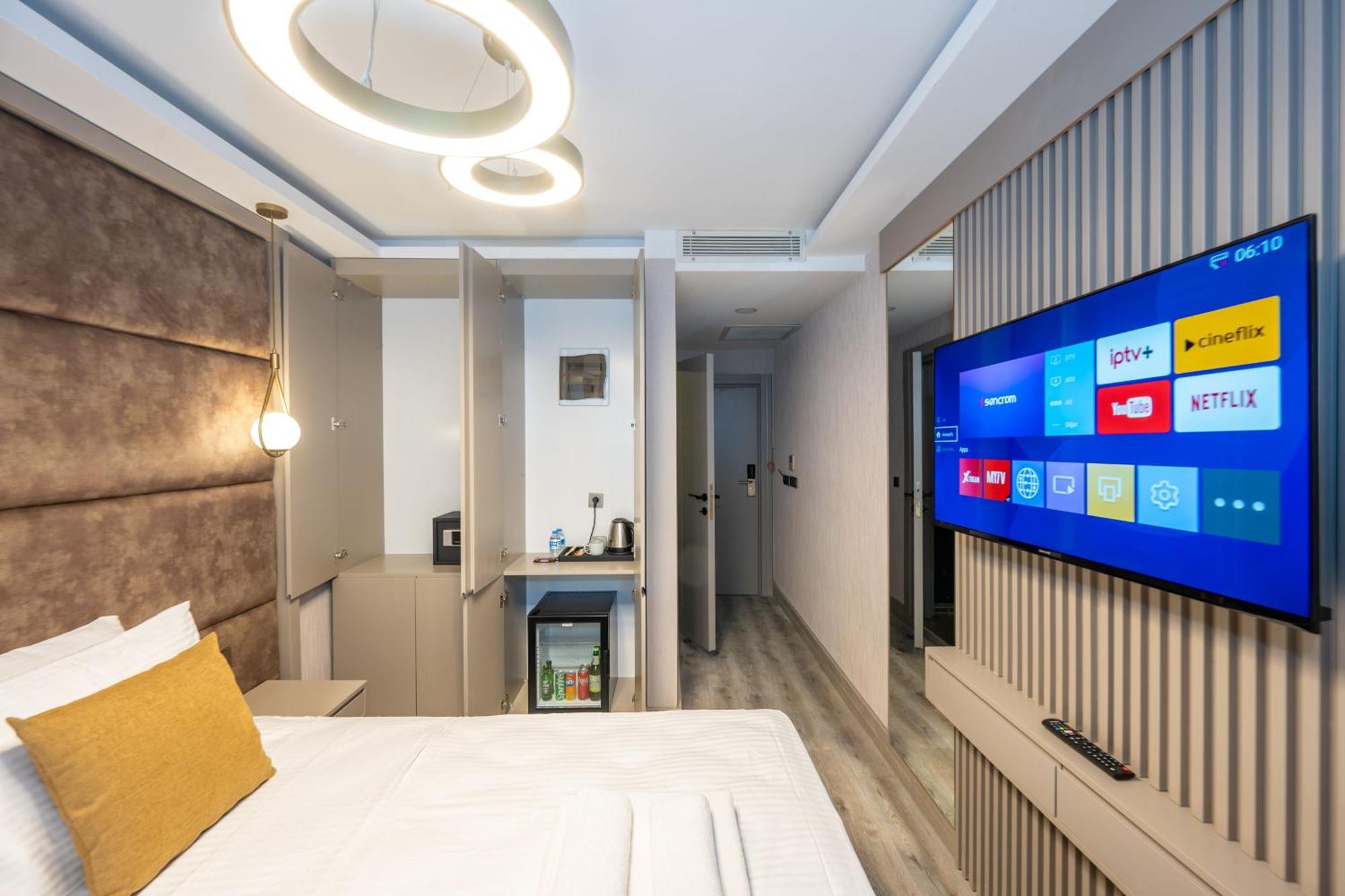 Massimo Hotel 3*
