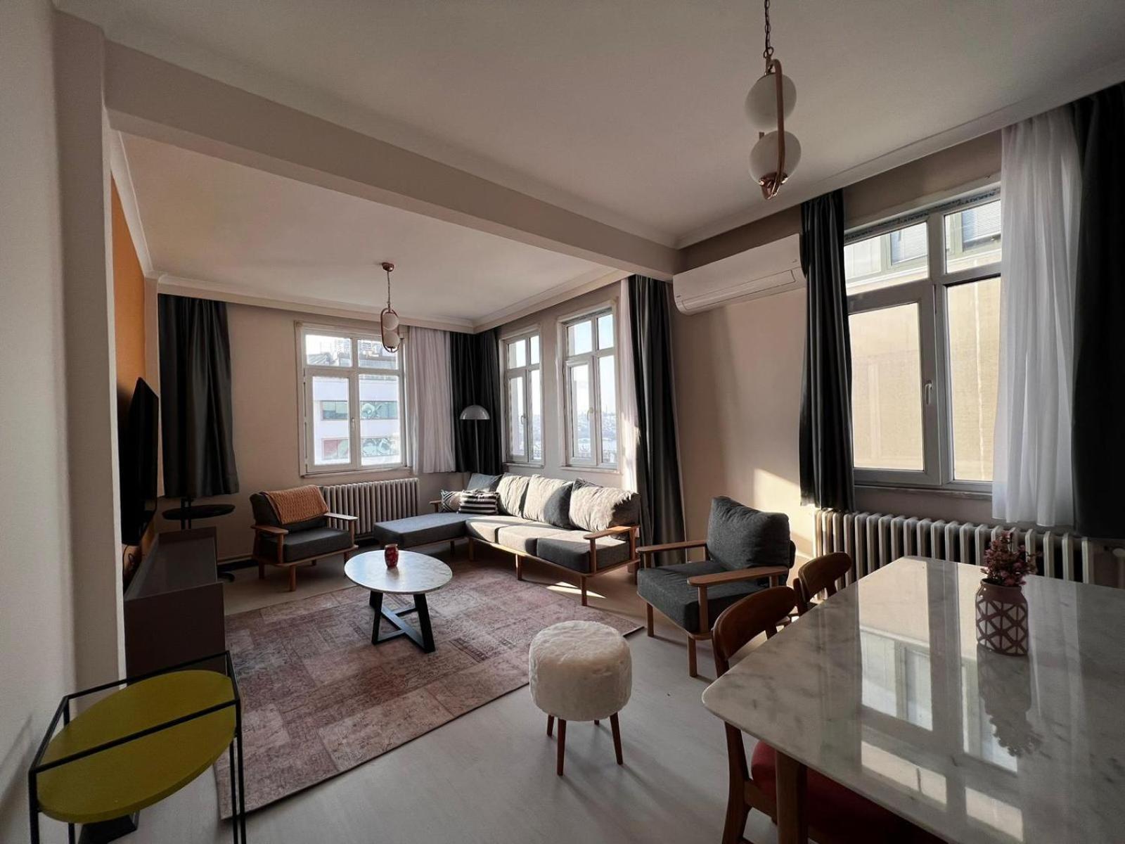 Modern Design, 4 Bedroom Amazing Sea View, Karakoey 8 Apartment