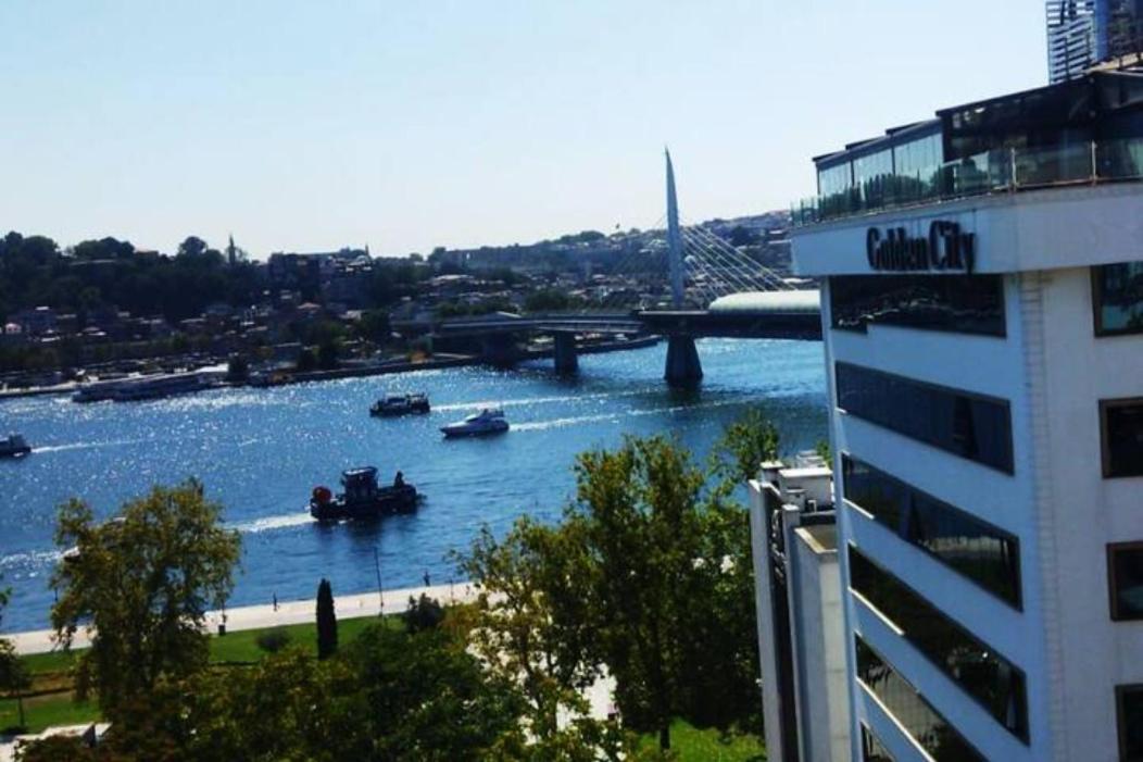 Apartment Modern Design, 4 Bedroom Amazing Sea View, Karakoey 8 Istanbul