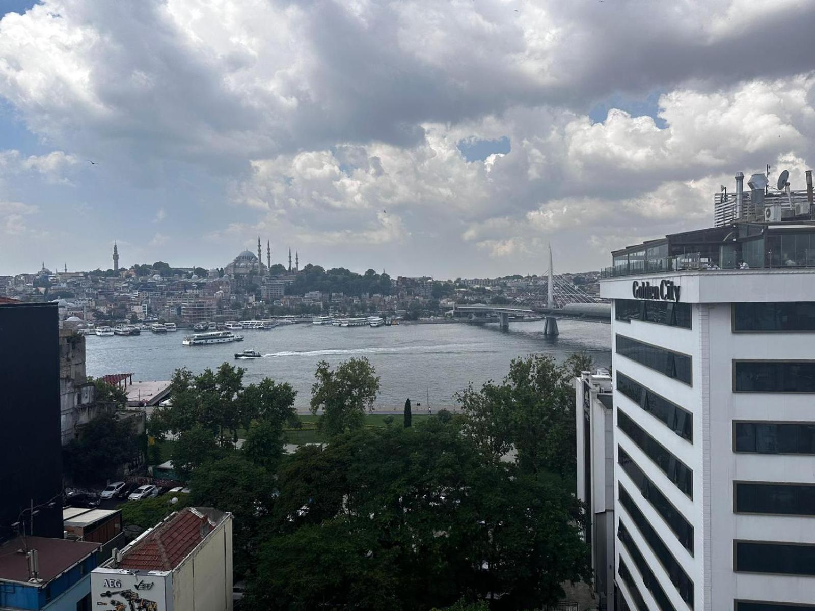 Karakoey Ultra Luxury Penthouse, 4br,sea View Apartment Istanbul