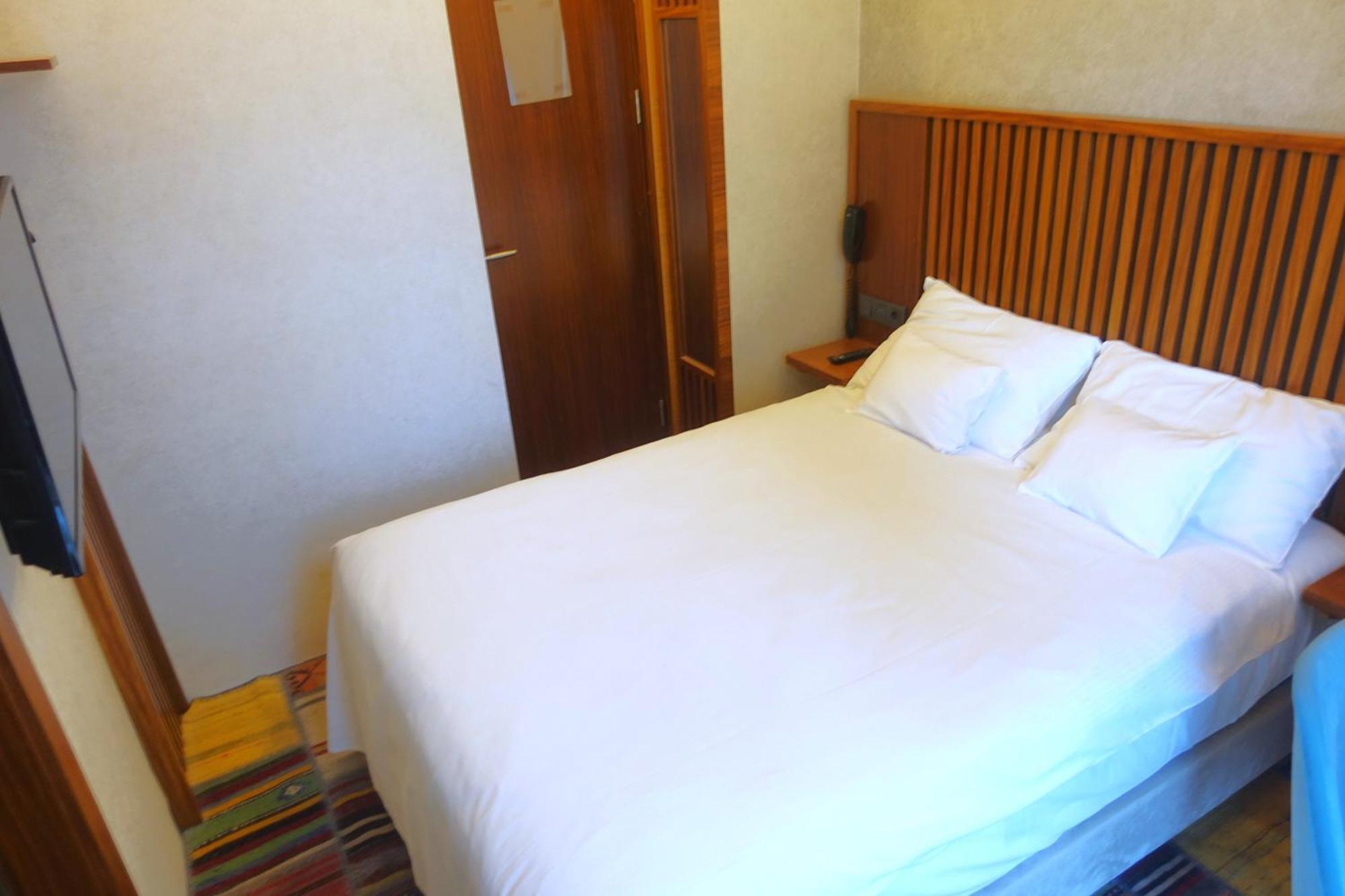 Discovery Otel