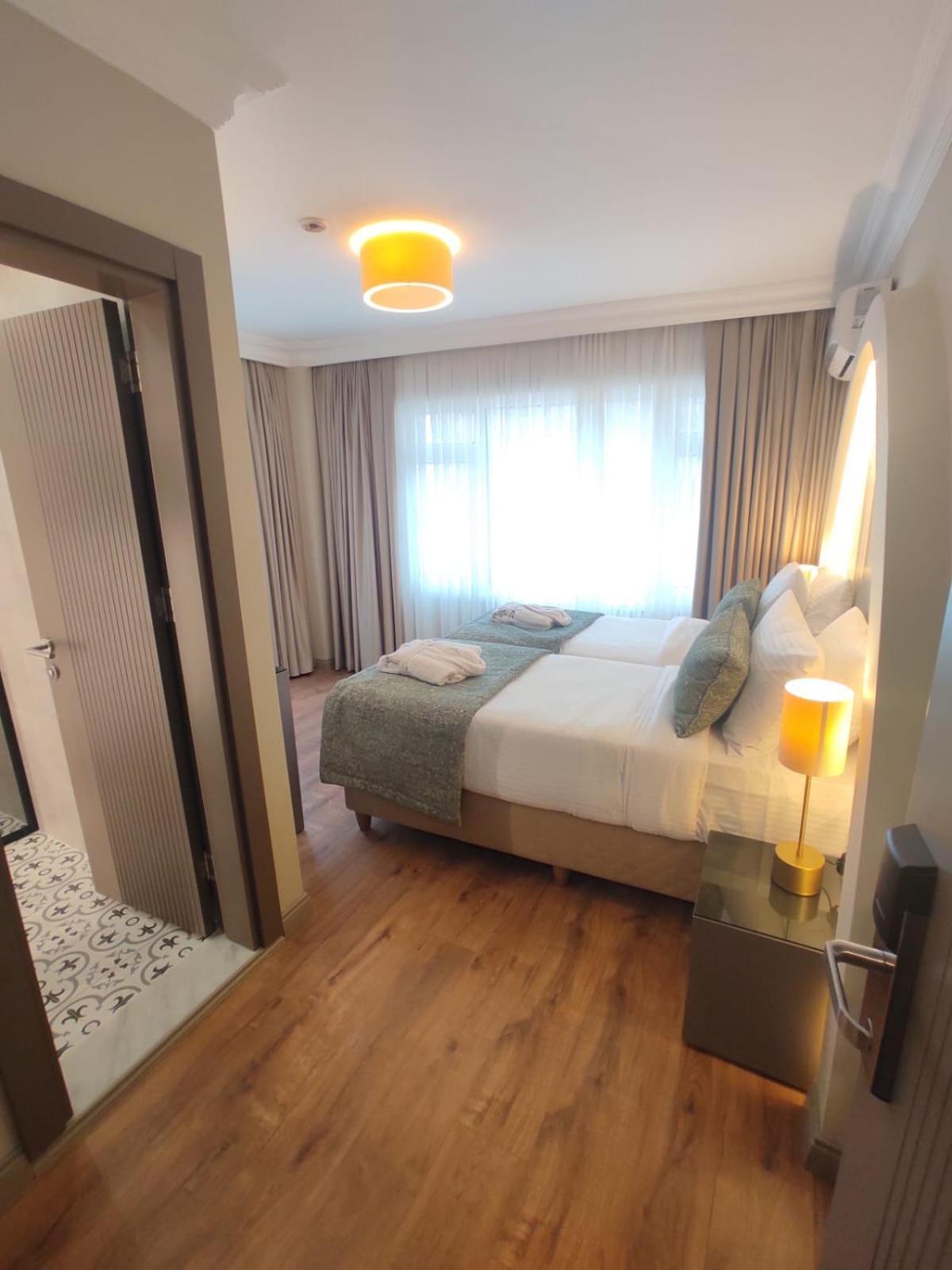 Mara Oldcity Hotel 3*