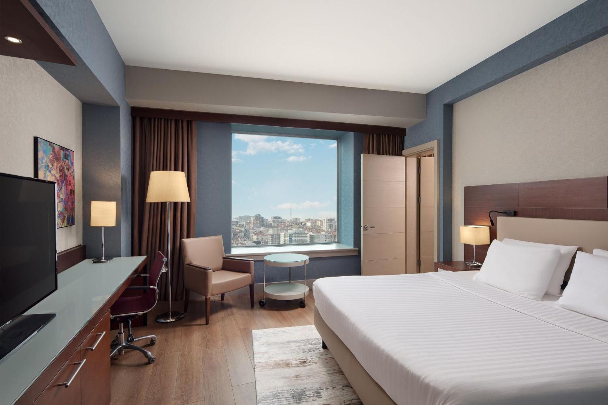 Delta By Marriott West Hotel
