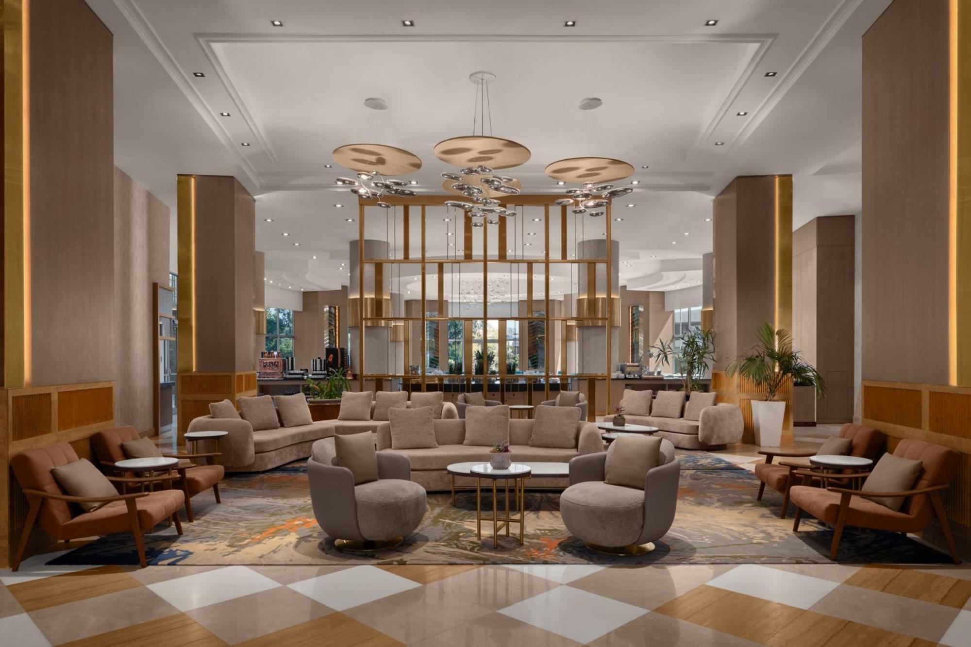 Delta By Marriott West 5*