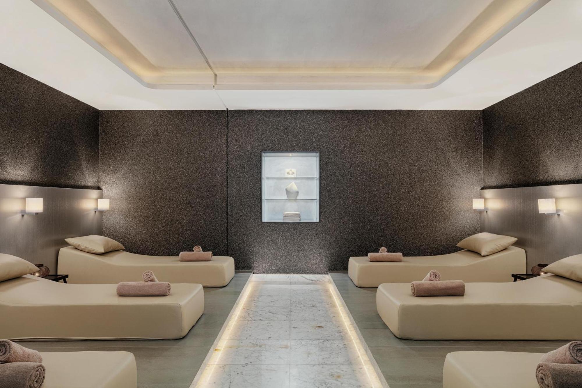 Le Meridien Etiler 5*