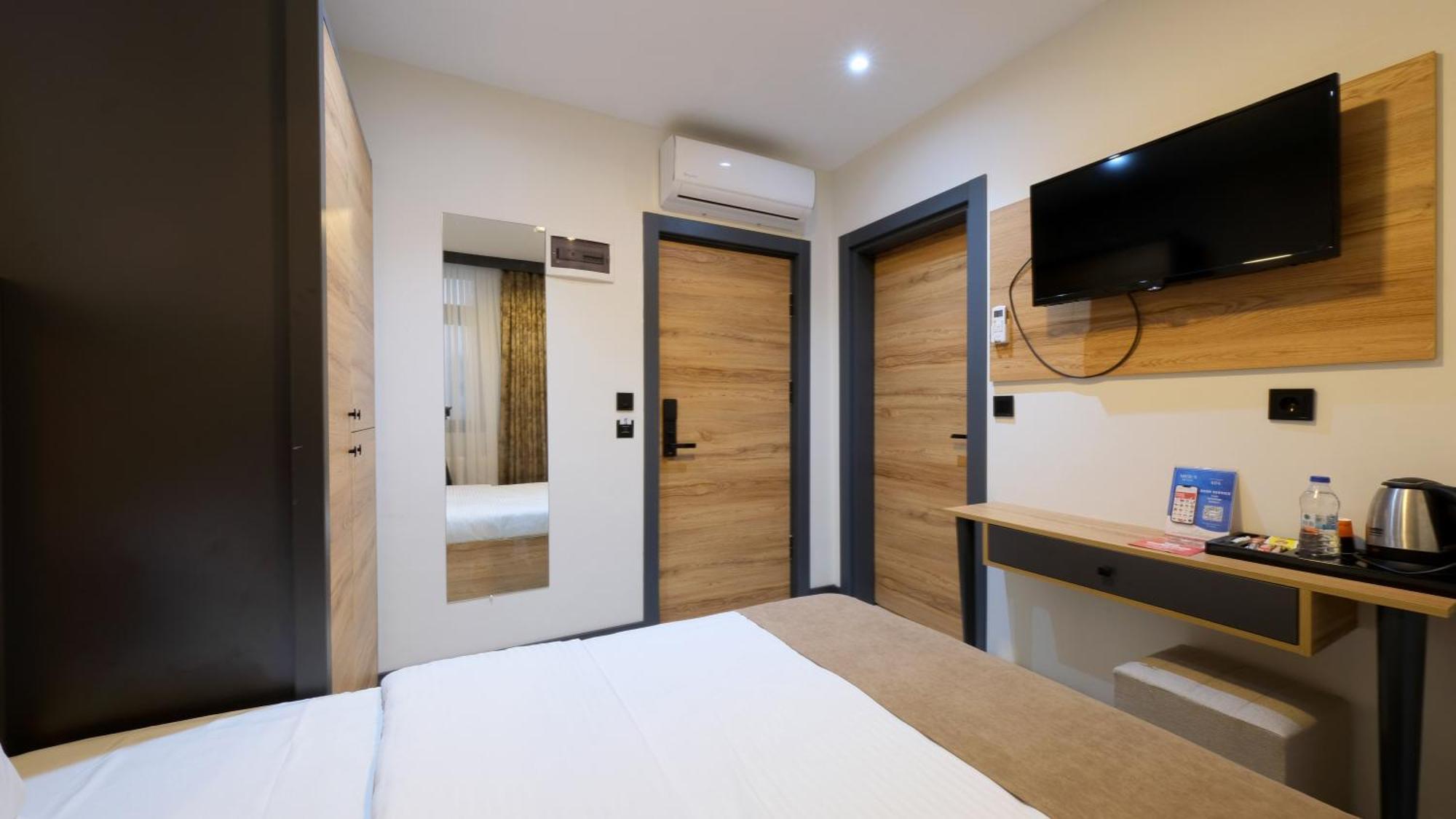 Hotel Sirius Deluxe 4*