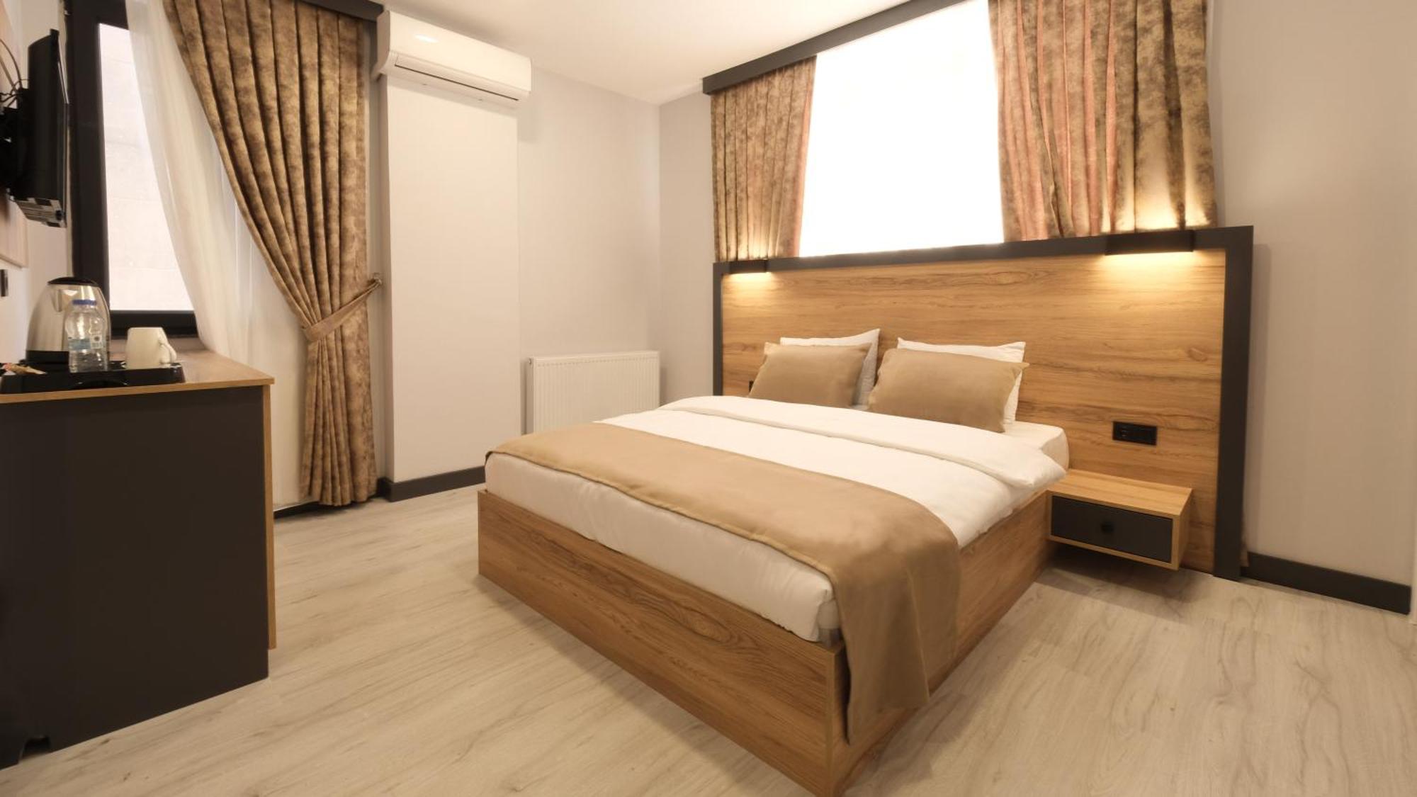 Sirius Deluxe 4*