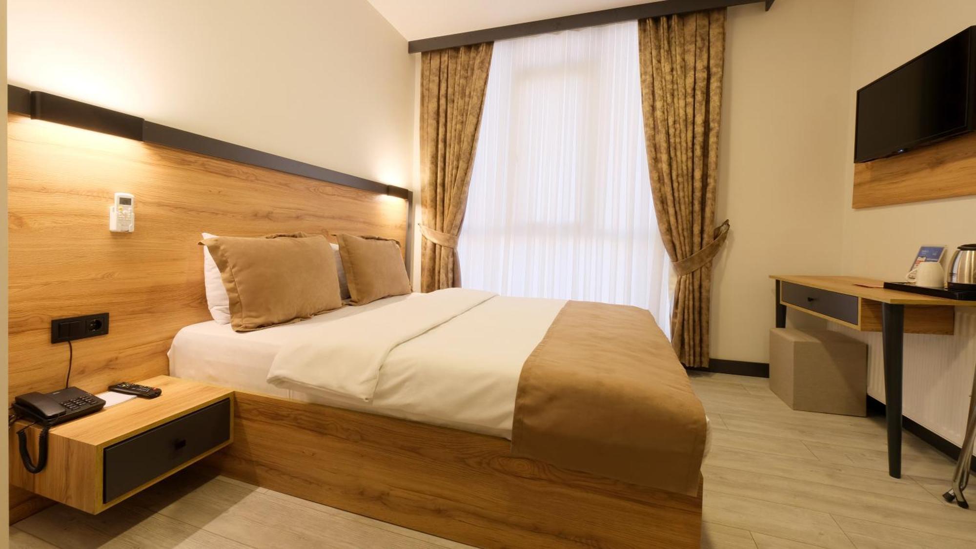 Hotel Sirius Deluxe 4*