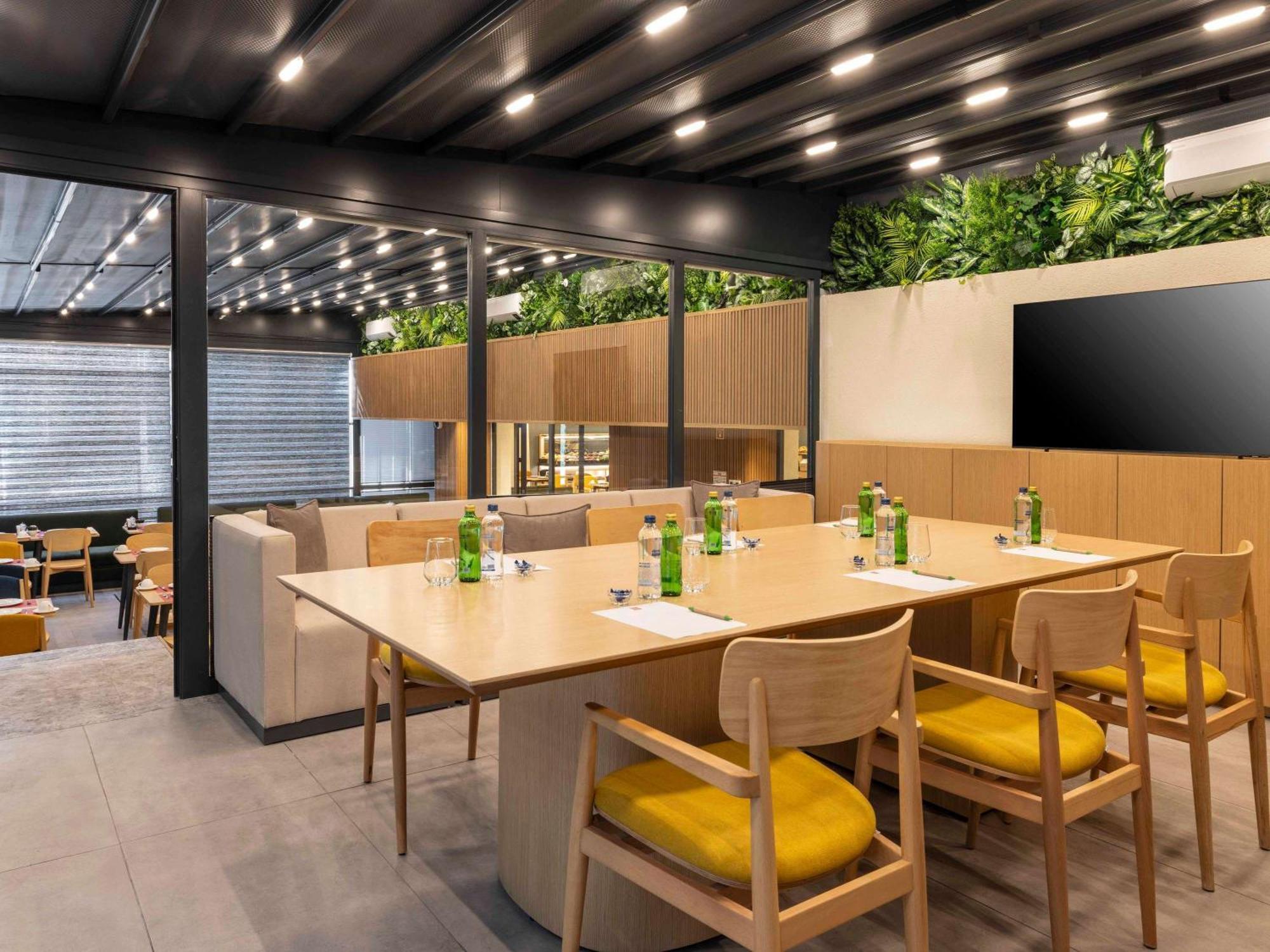 Ibis Sisli Hotel 4*