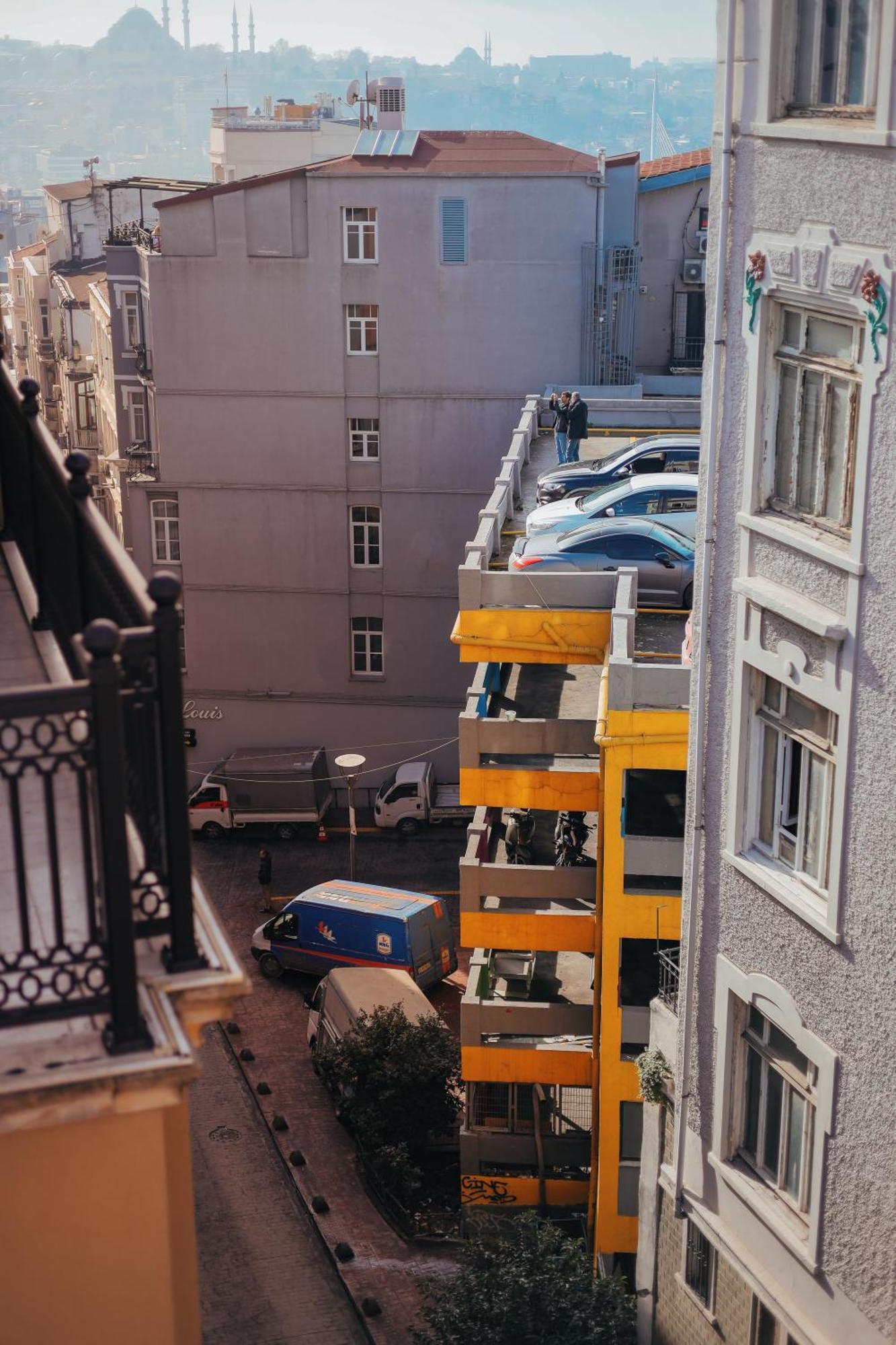 Essa Pera * Istanbul