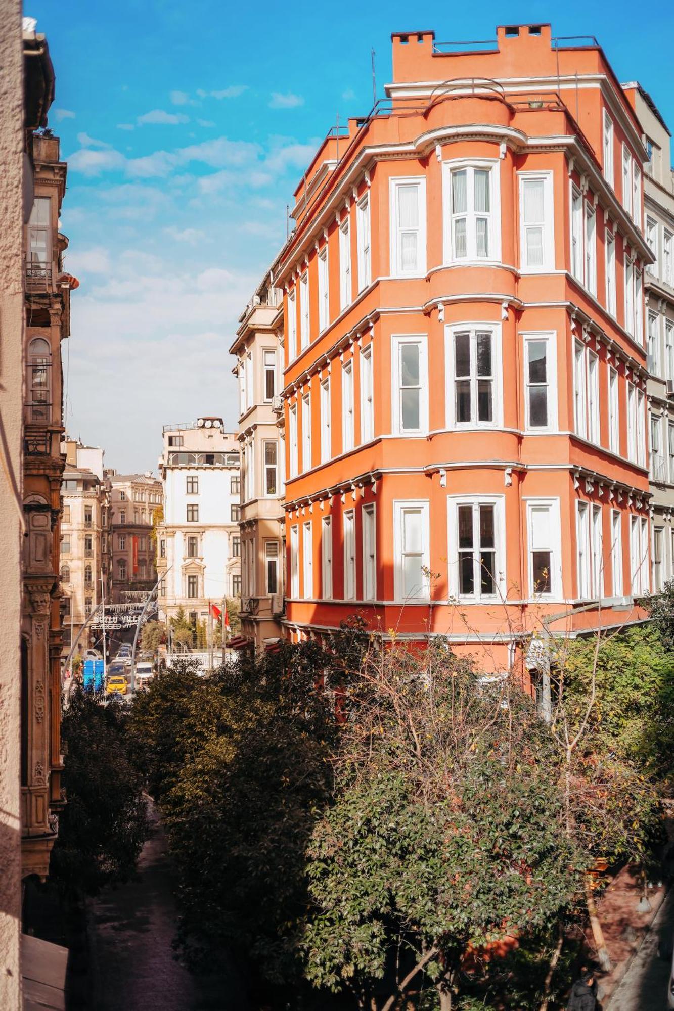 Essa Pera Apartment *