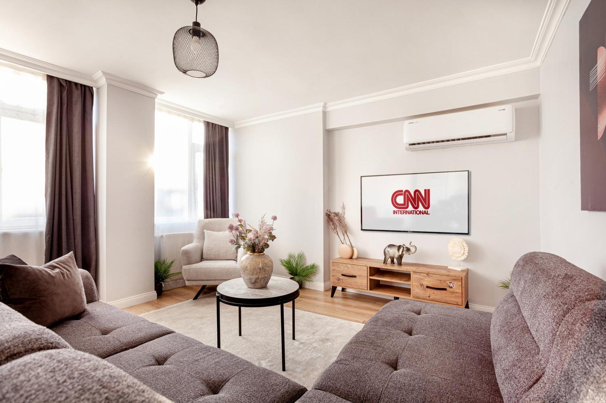 Charming Spacious 4 Big With Sweet King Beds Istanbul