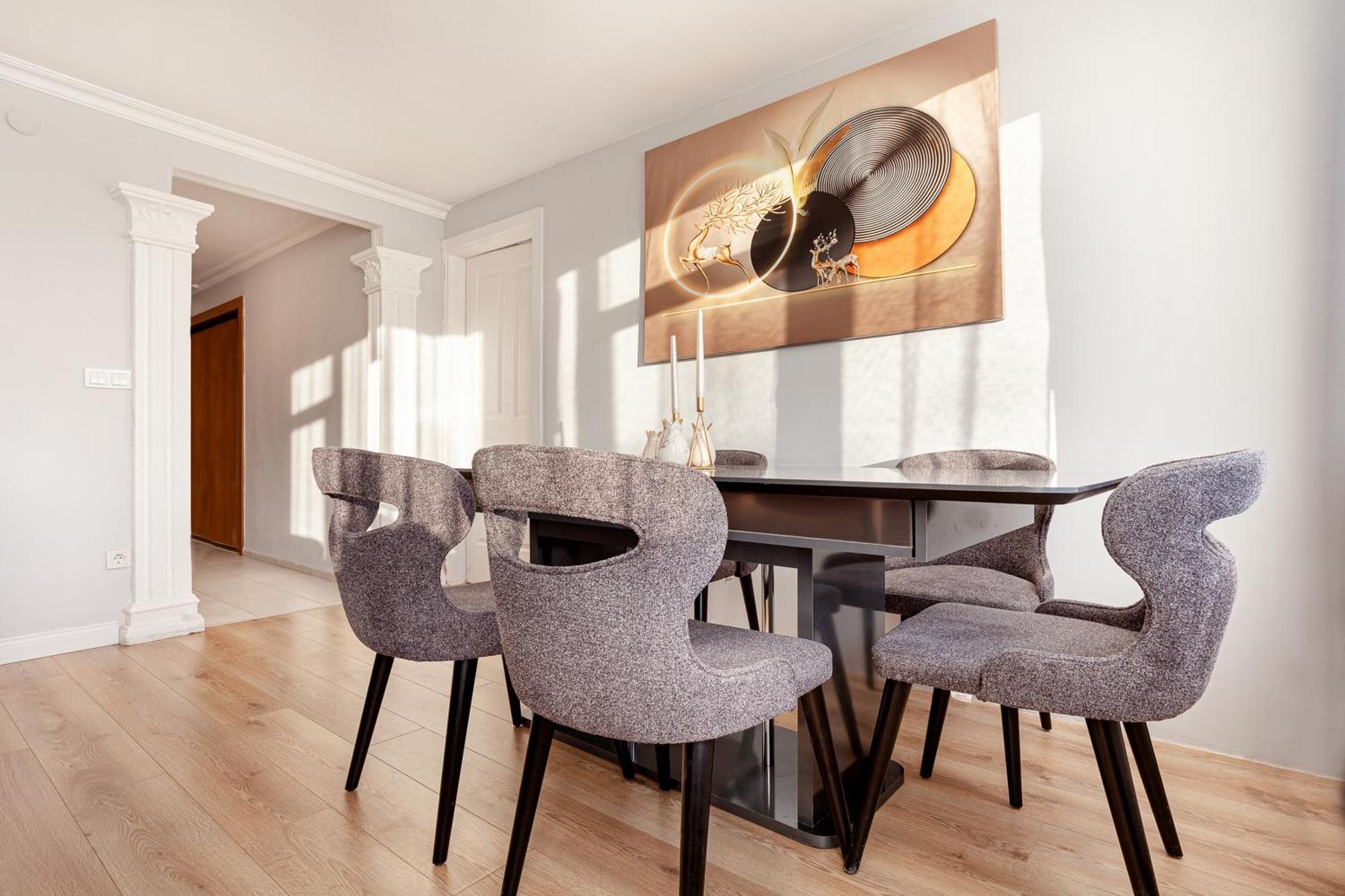 Apartment Charming Spacious 4 Big With Sweet King Beds Istanbul
