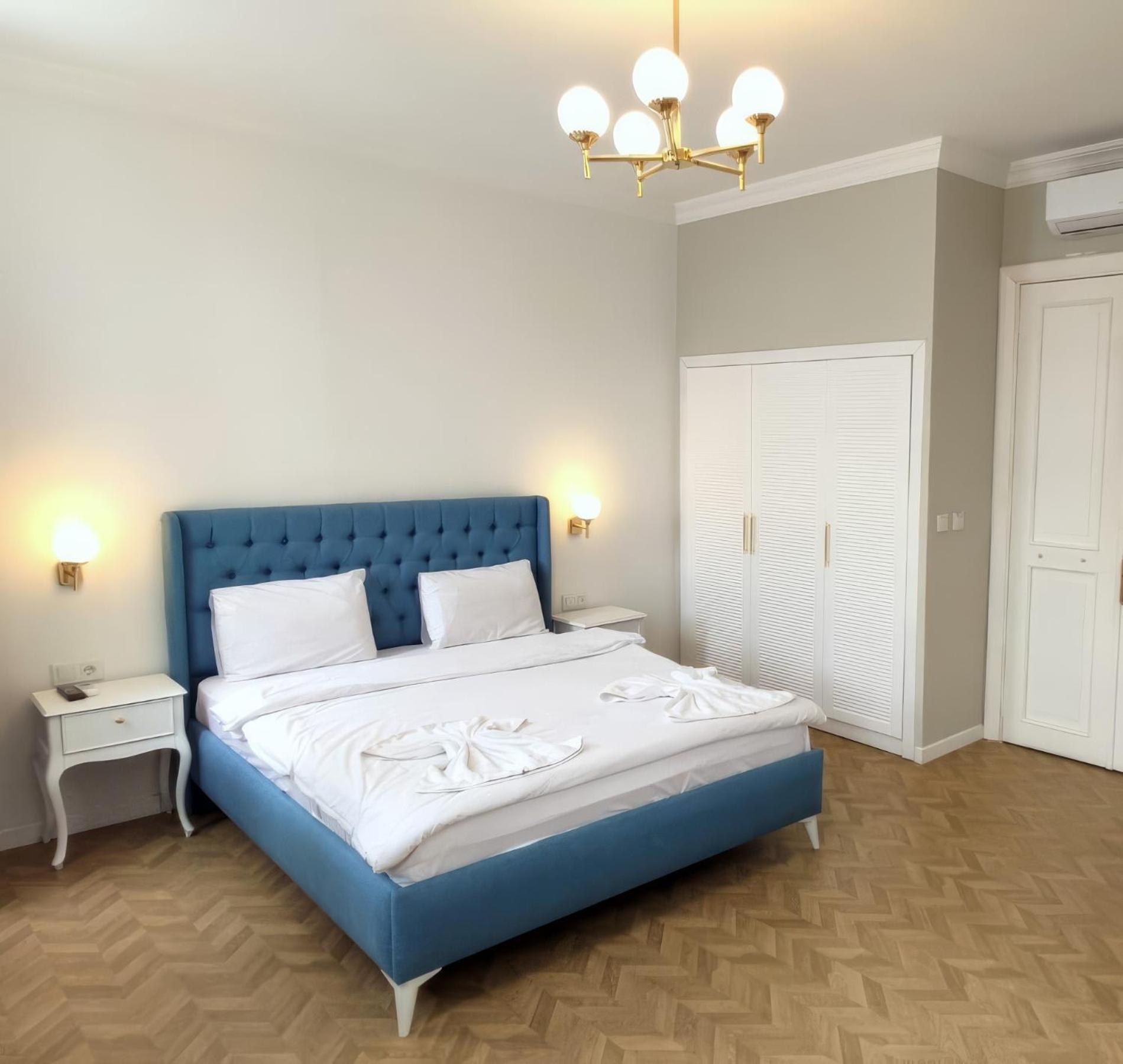 Revina Hotel 3*