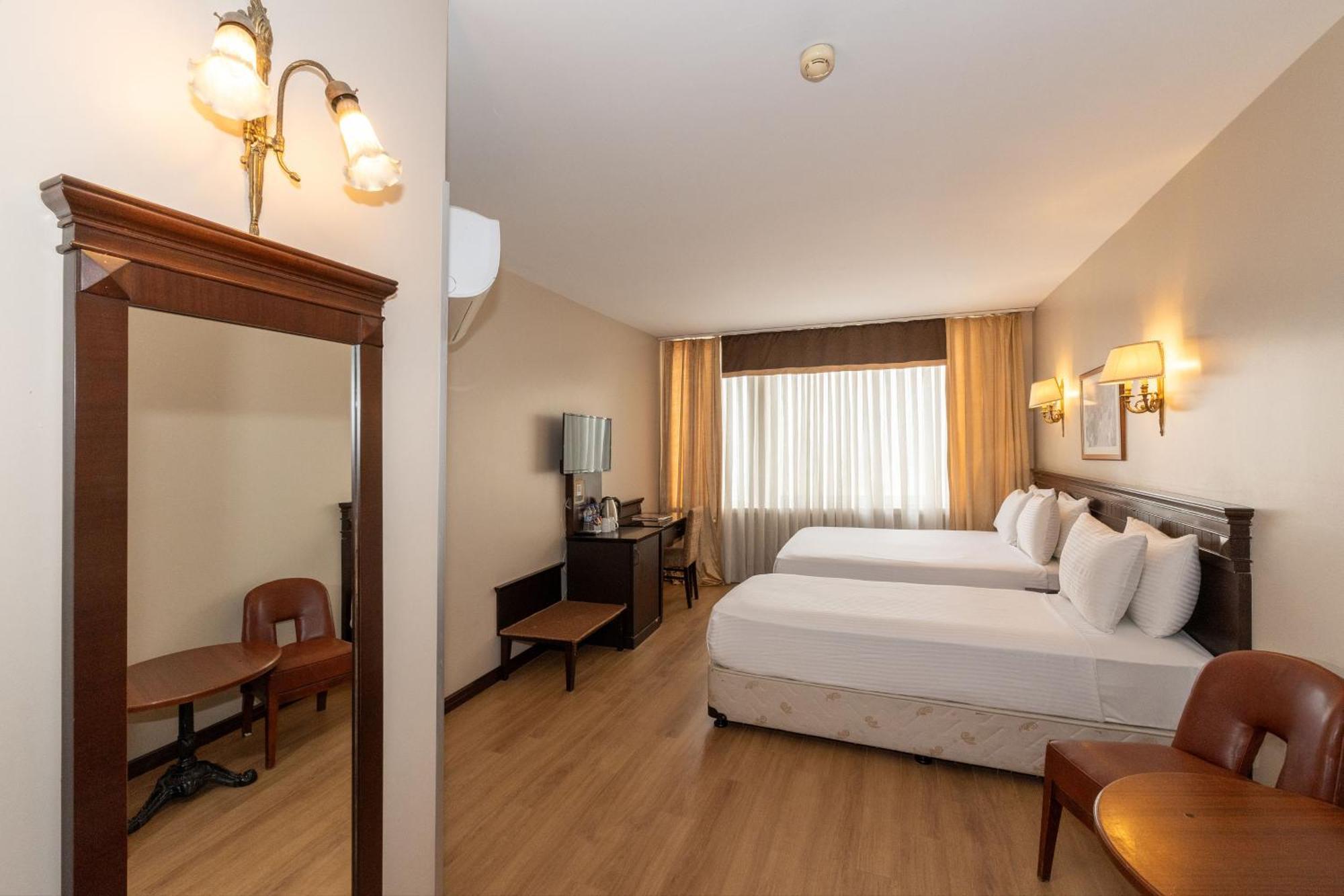 Pera Rose & - Taksim Pera Center Istanbul