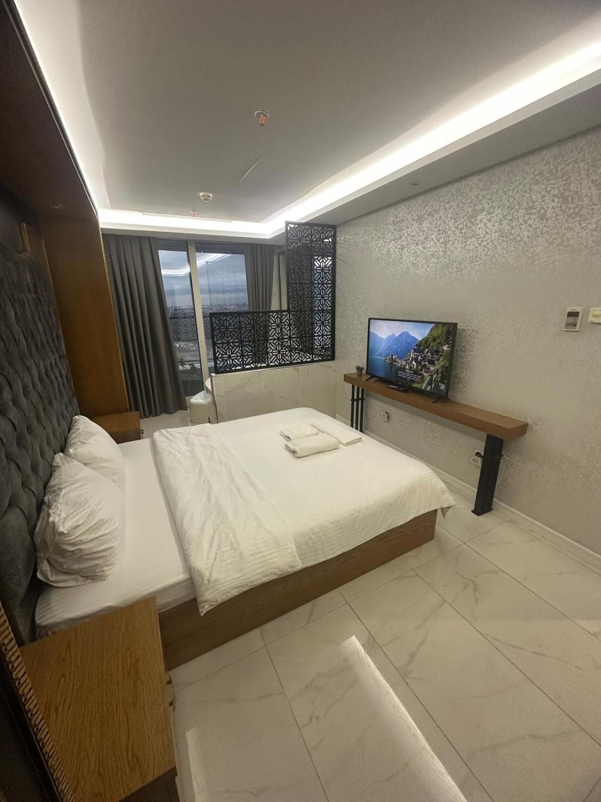 Magnificent High Floor With Private Jacuzzi Apartment