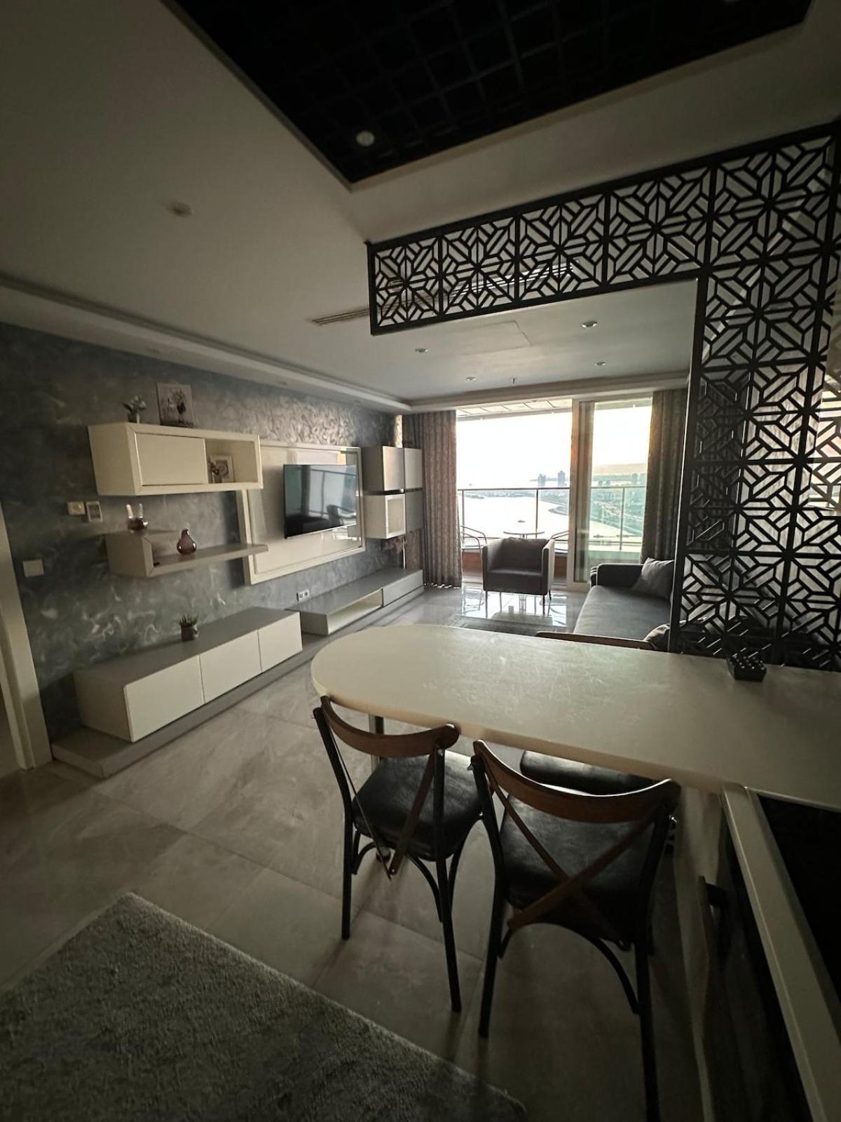 Magnificent High Floor With Private Jacuzzi Apartment Istanbul