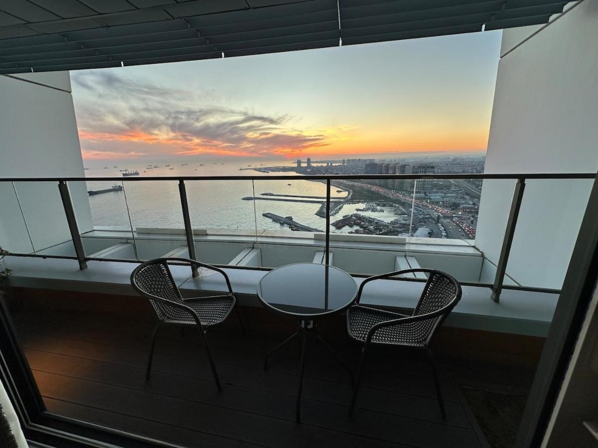 Magnificent High Floor With Private Jacuzzi Apartment