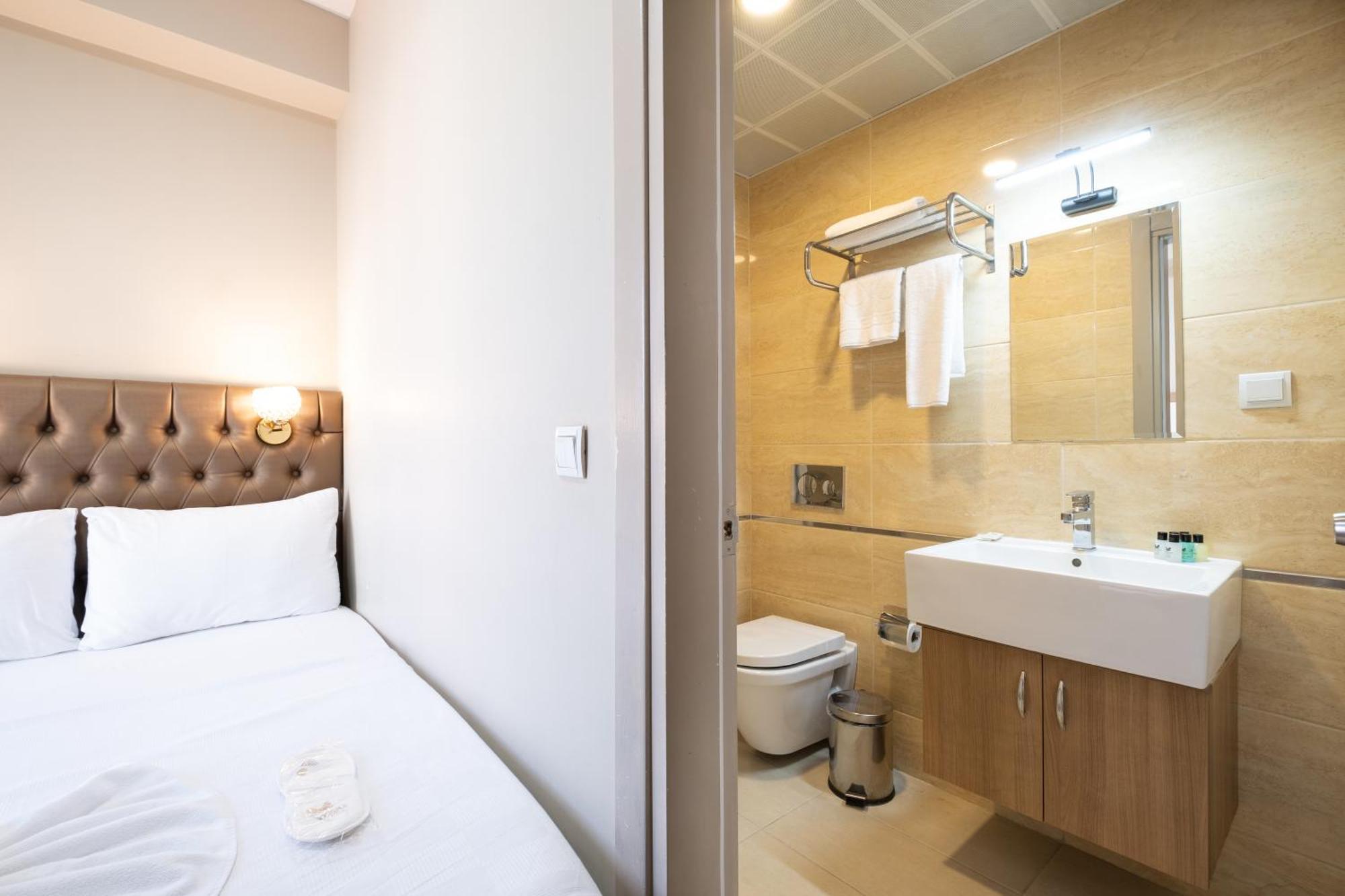 Hotel Lavin &