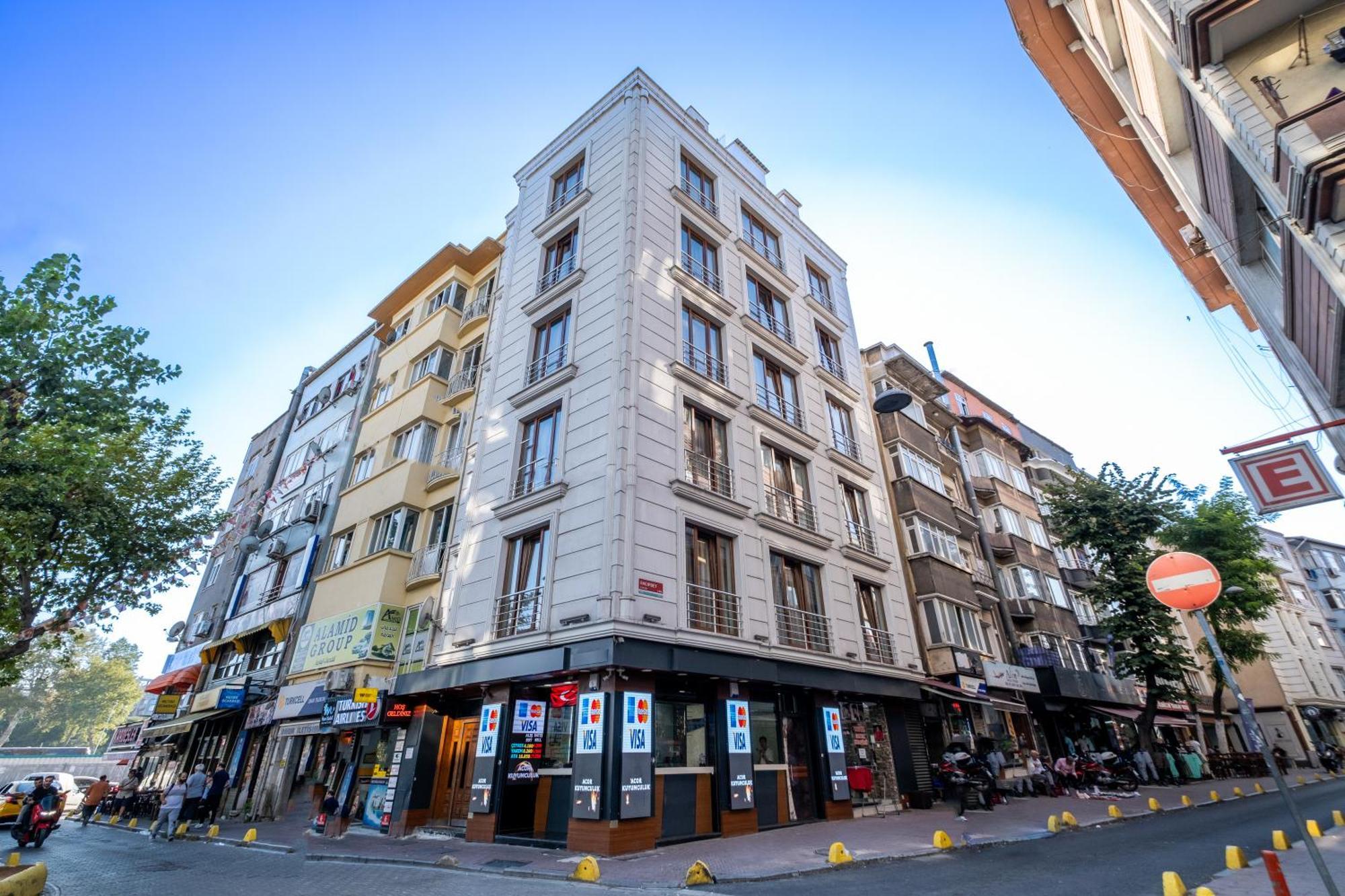 Lavin & Hotel Istanbul