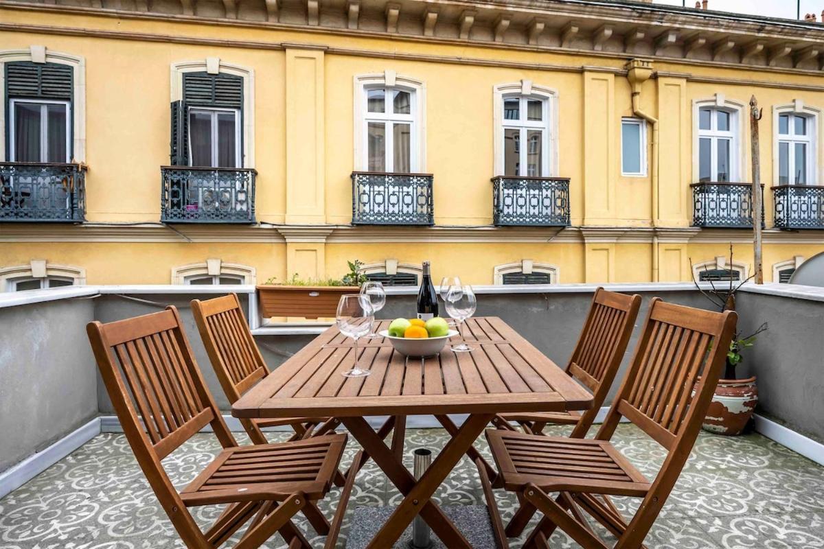 Terrace With Tower View * Istanbul