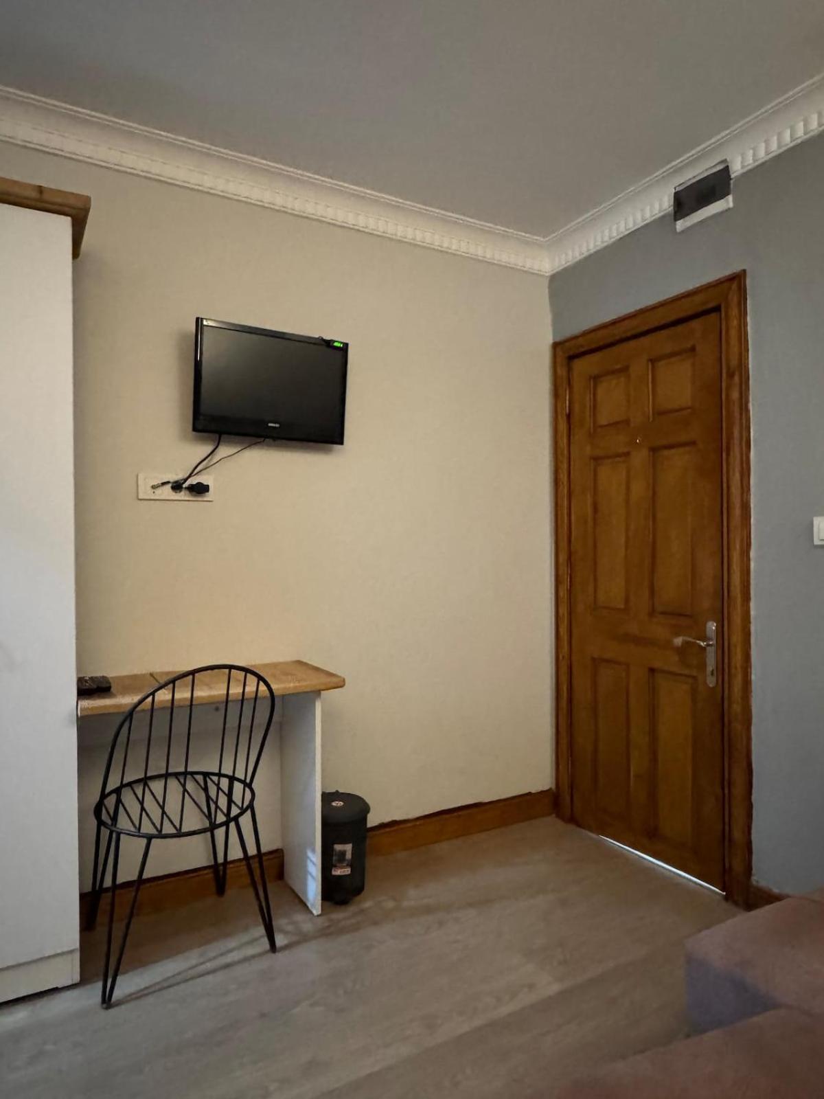 Perahomes Wooden Flat Apartment *