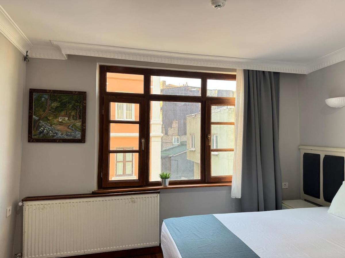 Apartment Perahomes Wooden Flat Istanbul