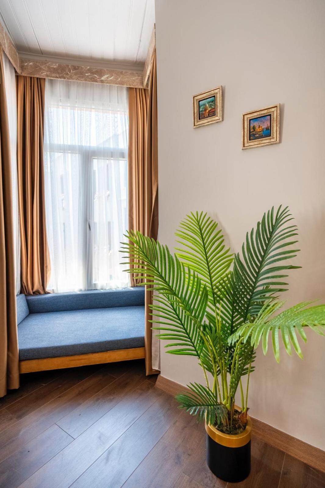 Hotel Leyan