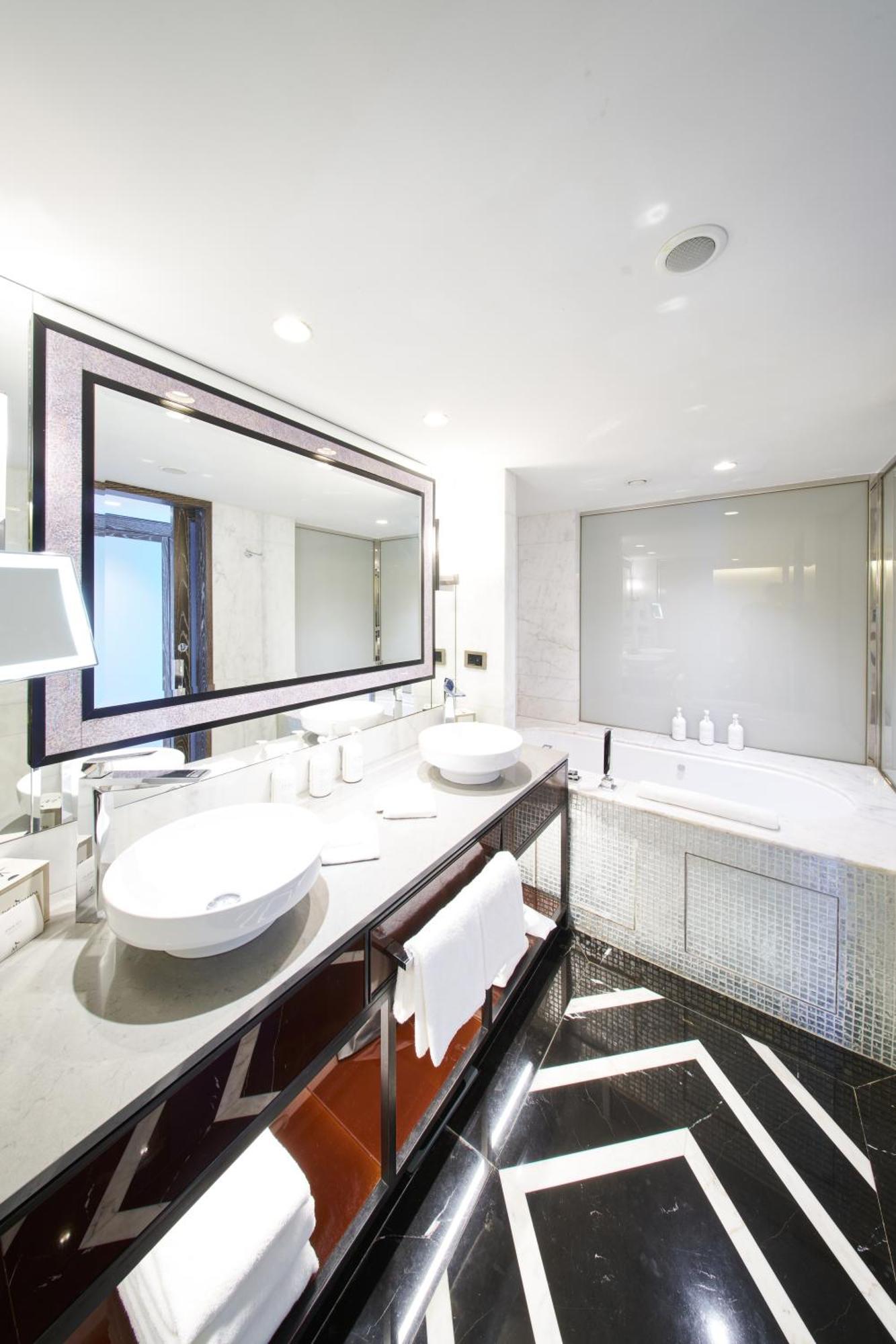 The Marmara Taksim 5*
