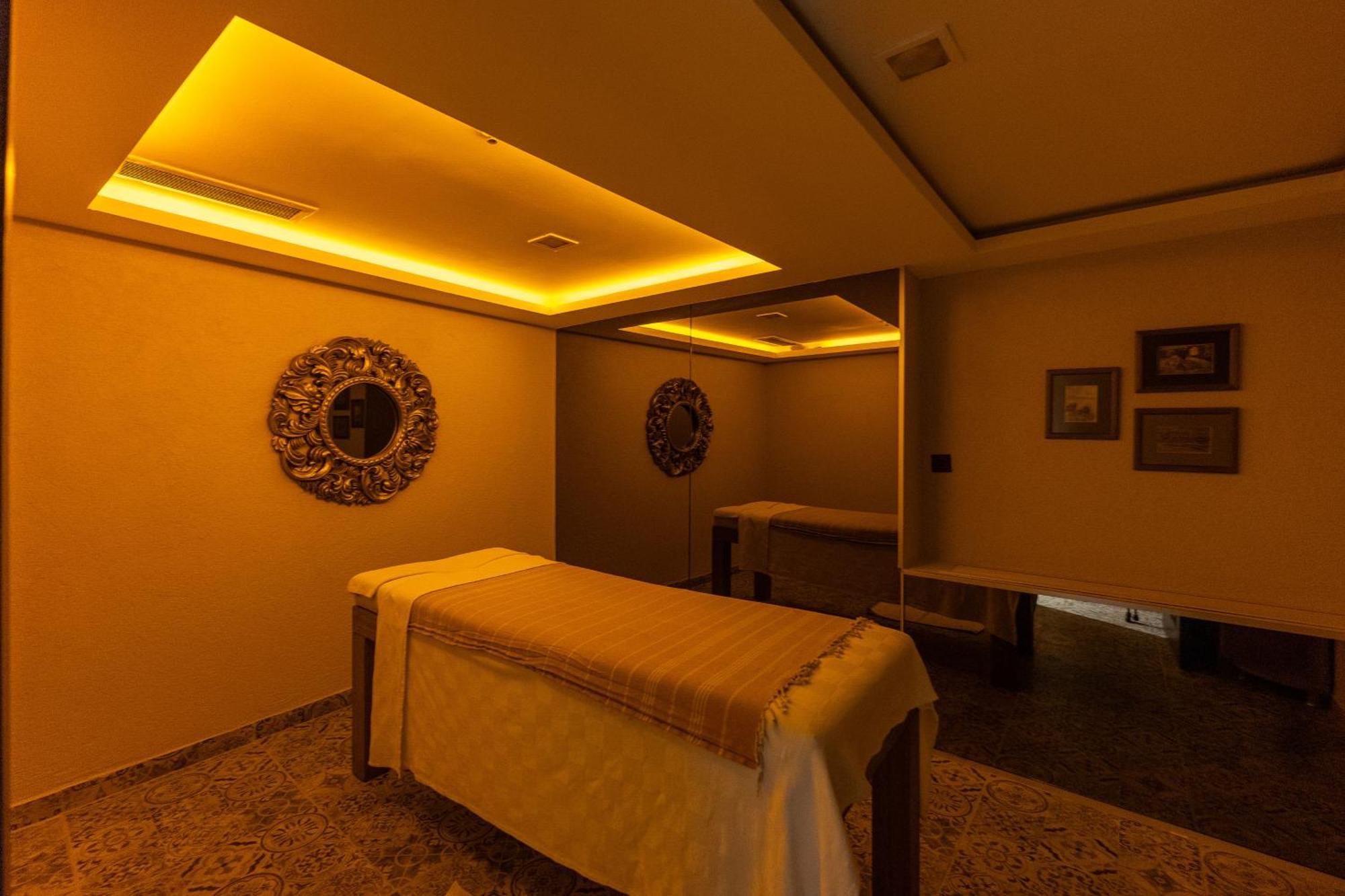 Pera Tulip Hotel & Spa - Istanbul Taksim Pera City Center