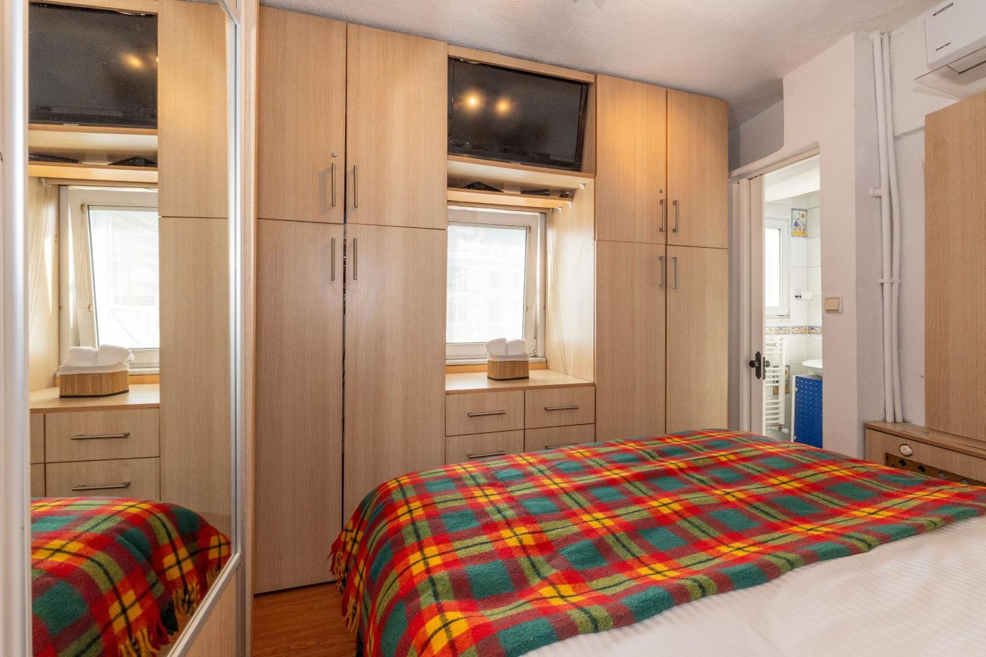 Apartment Bosphorus View-airport Shutle-high Speed Wifi-private Parking *