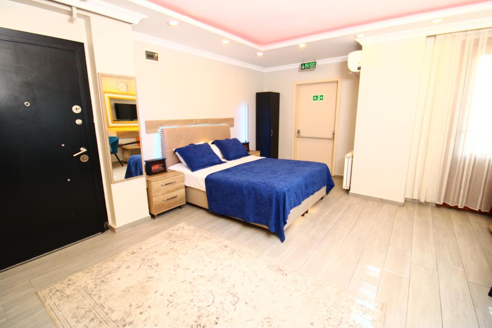 Sahra Kent Kadikoey Istanbul