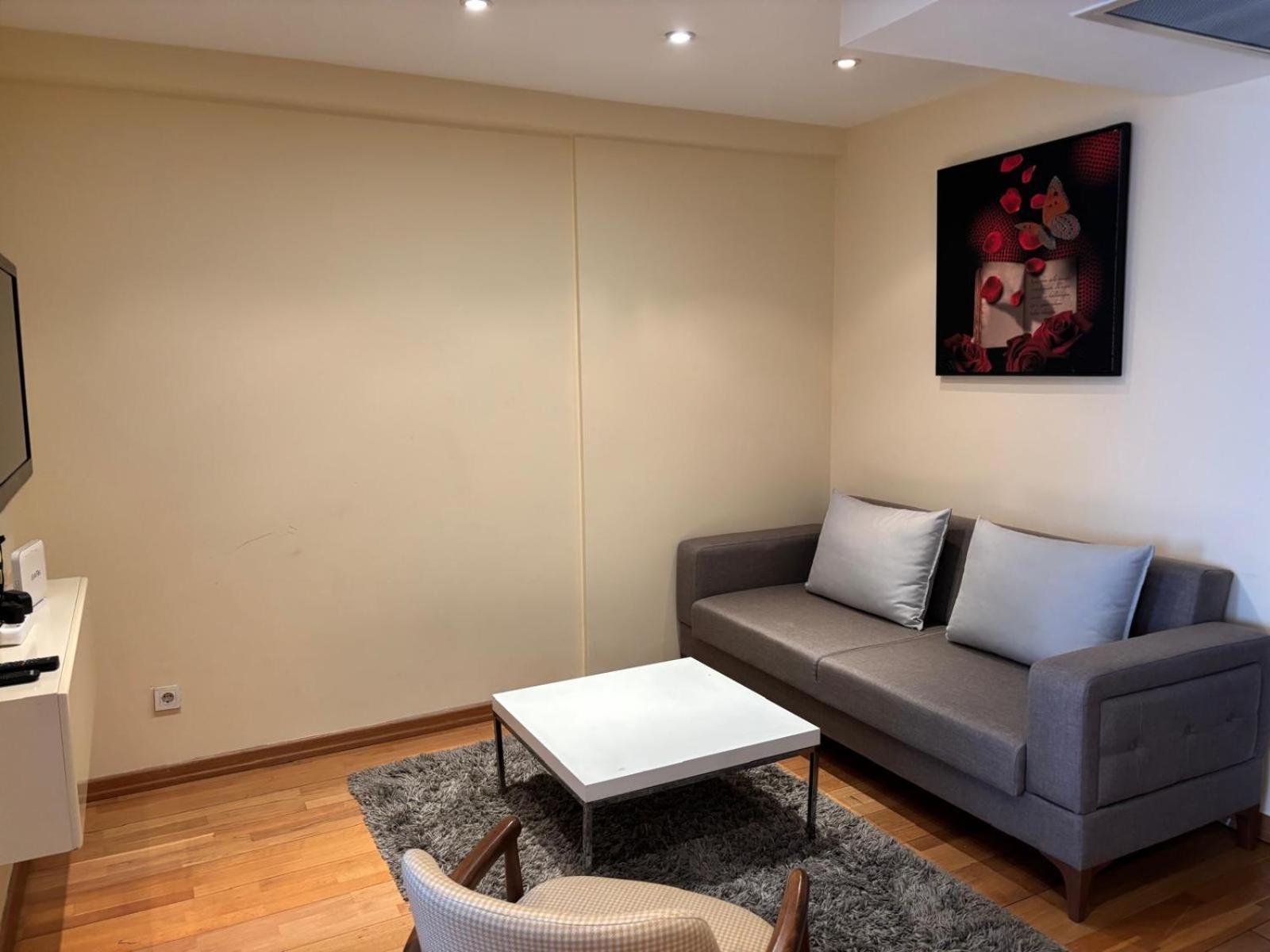 Taksim Cozy Flat With Swimming Pool, Sauna And Ac Apartment *