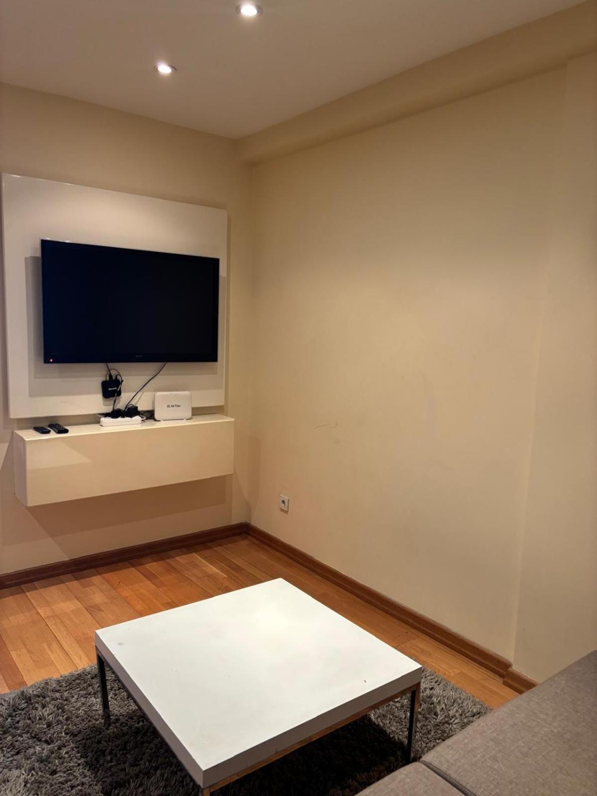 Apartment Taksim Cozy Flat With Swimming Pool, Sauna And Ac Istanbul