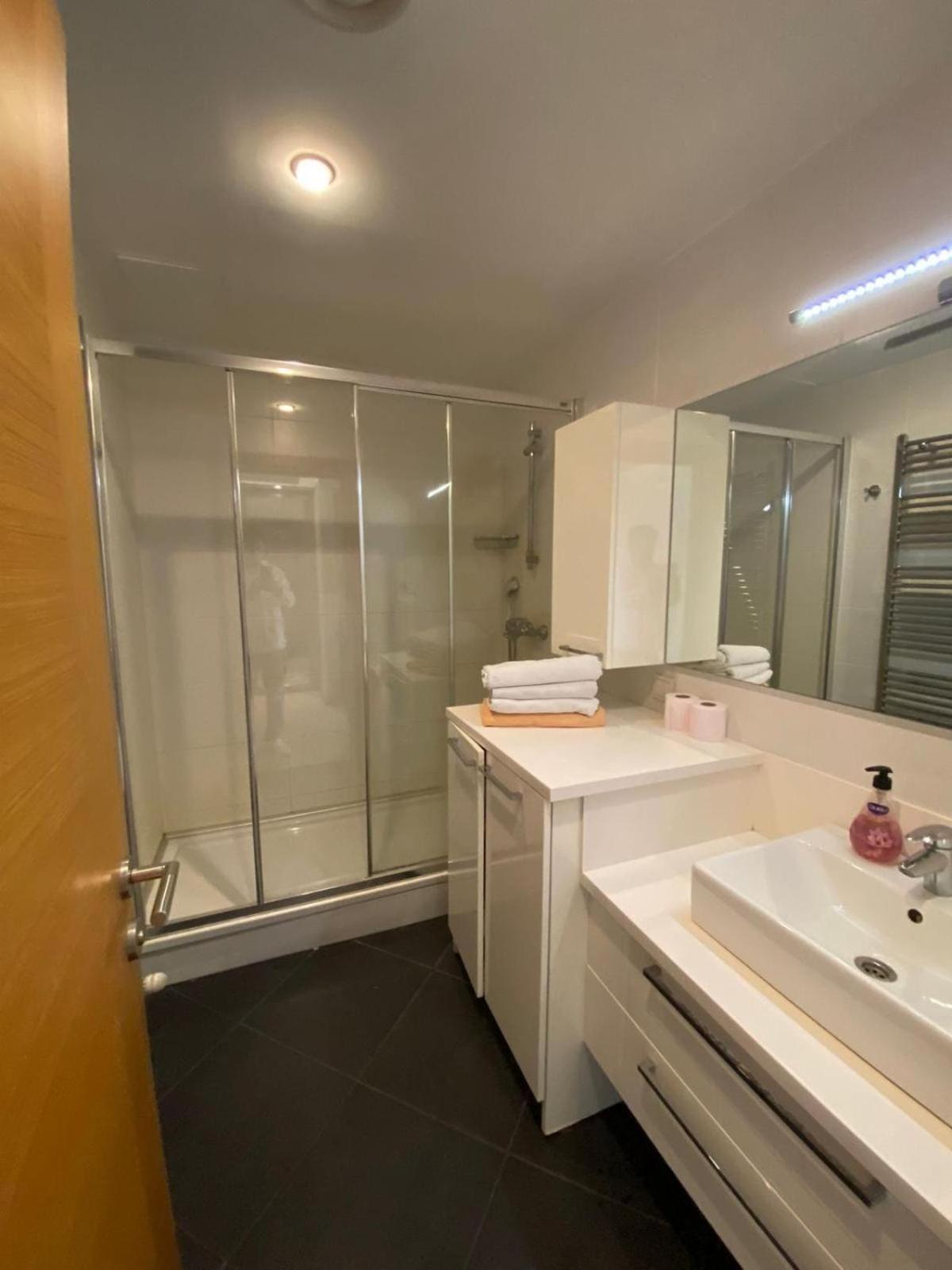 Taksim Cozy Flat With Swimming Pool, Sauna And Ac Apartment Istanbul