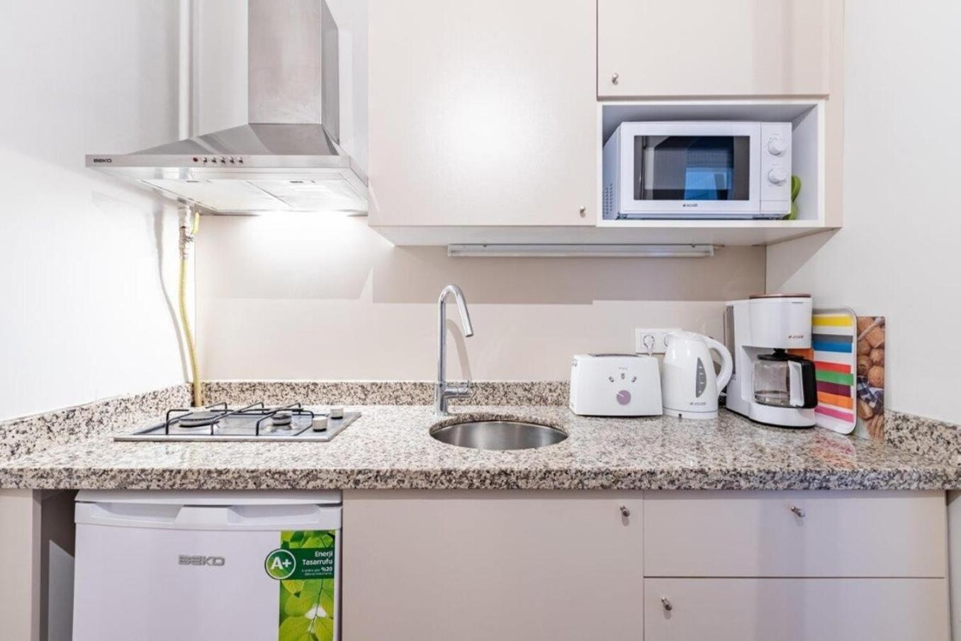 Apartment Bright Charming 2bd15bath Galatatower Home! #257 Istanbul
